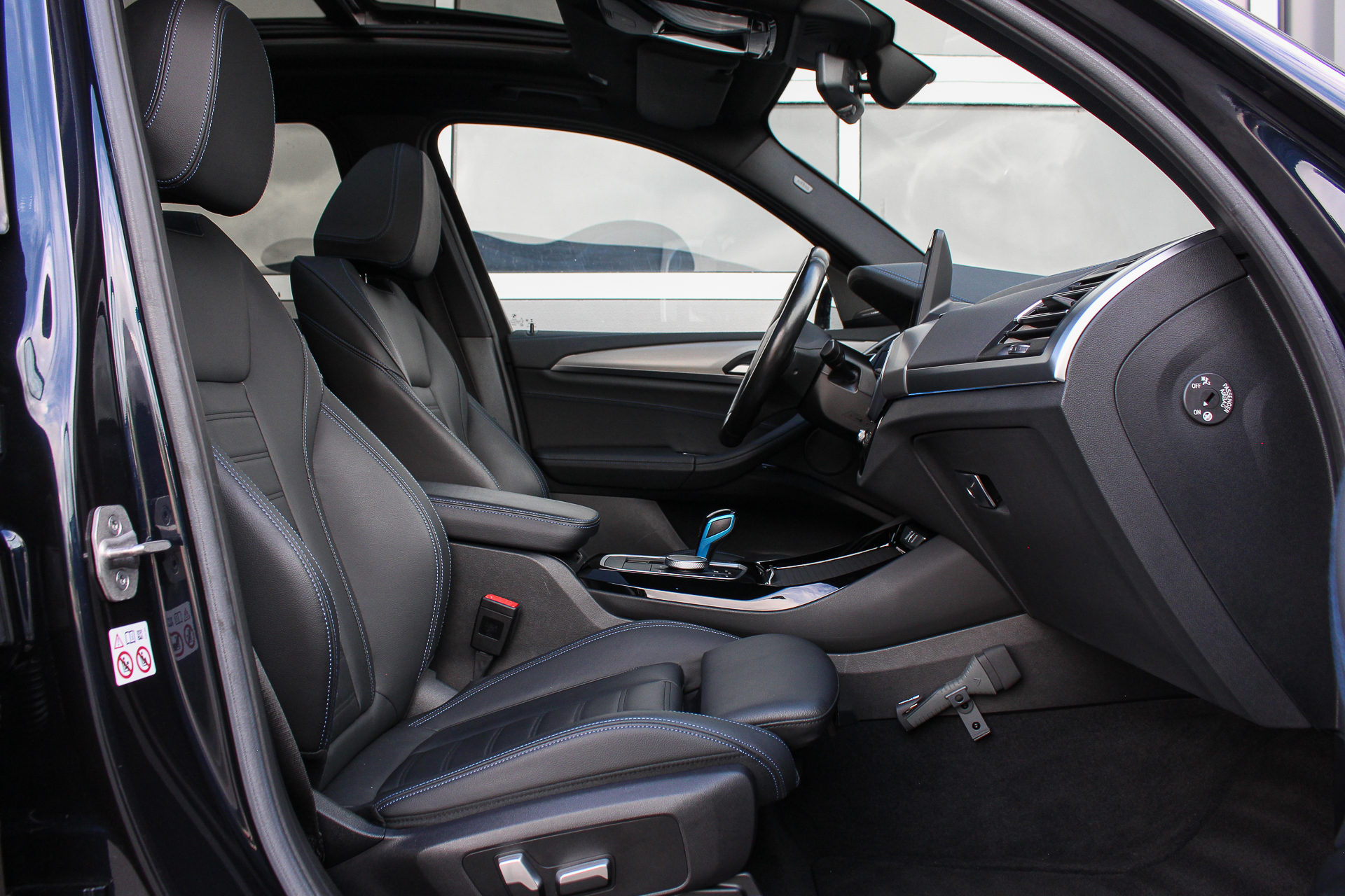 Foto van BMW Ix3