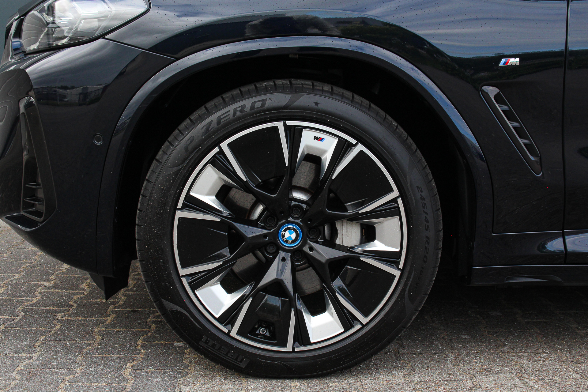 Foto van BMW Ix3