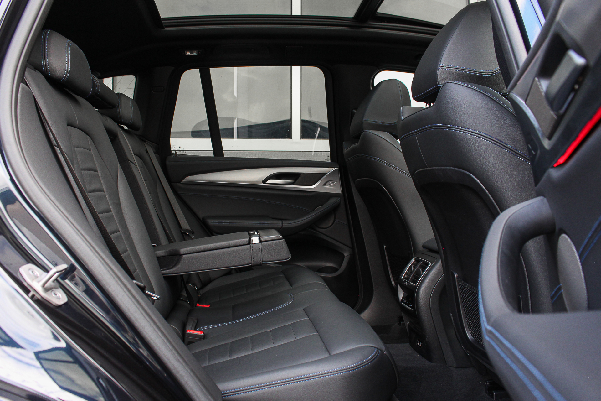 Foto van BMW Ix3