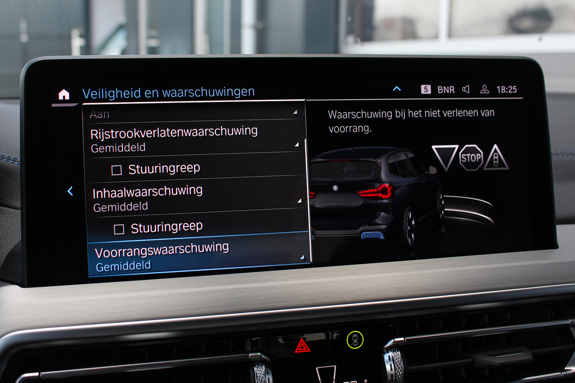 Foto van BMW Ix3