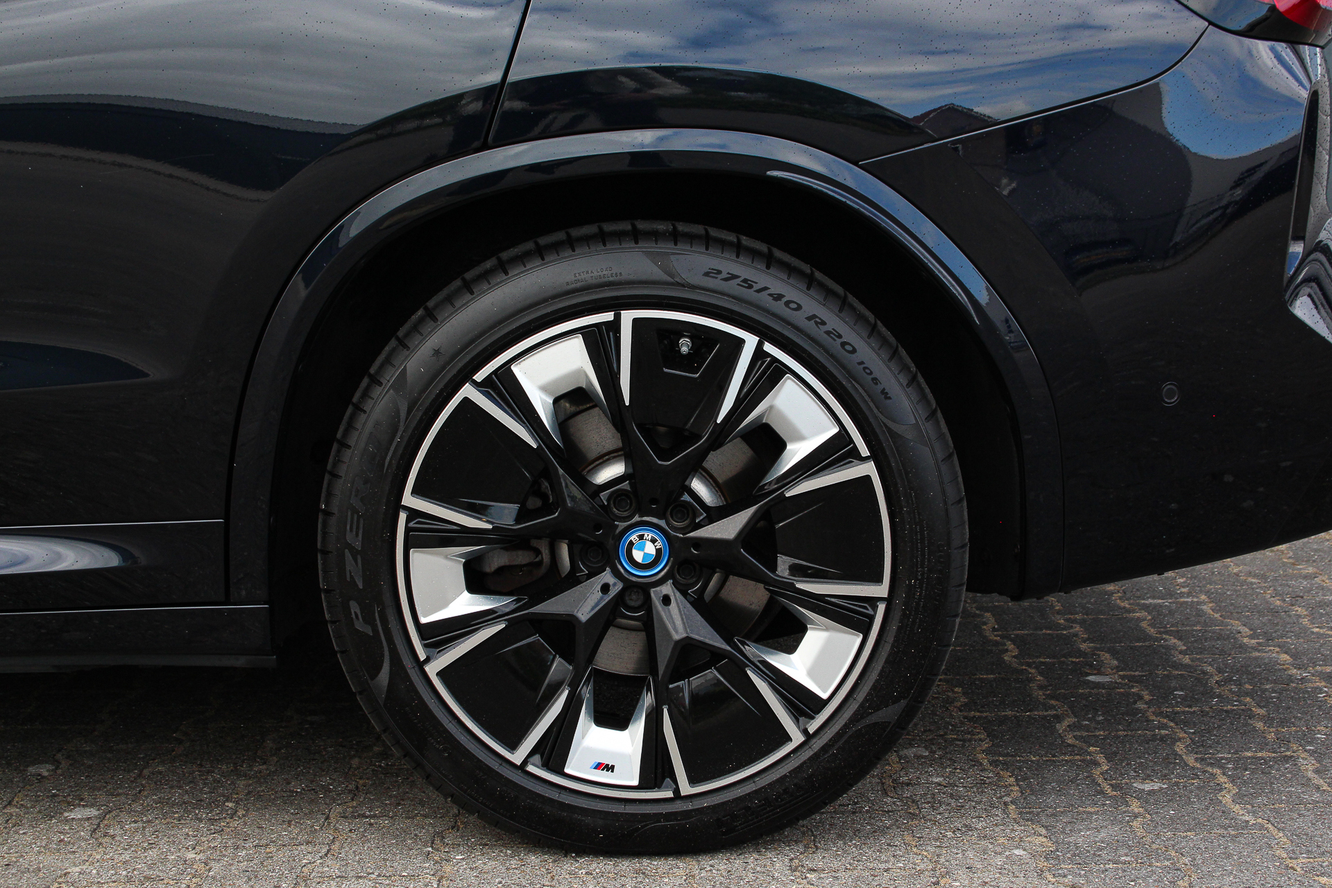 Foto van BMW Ix3
