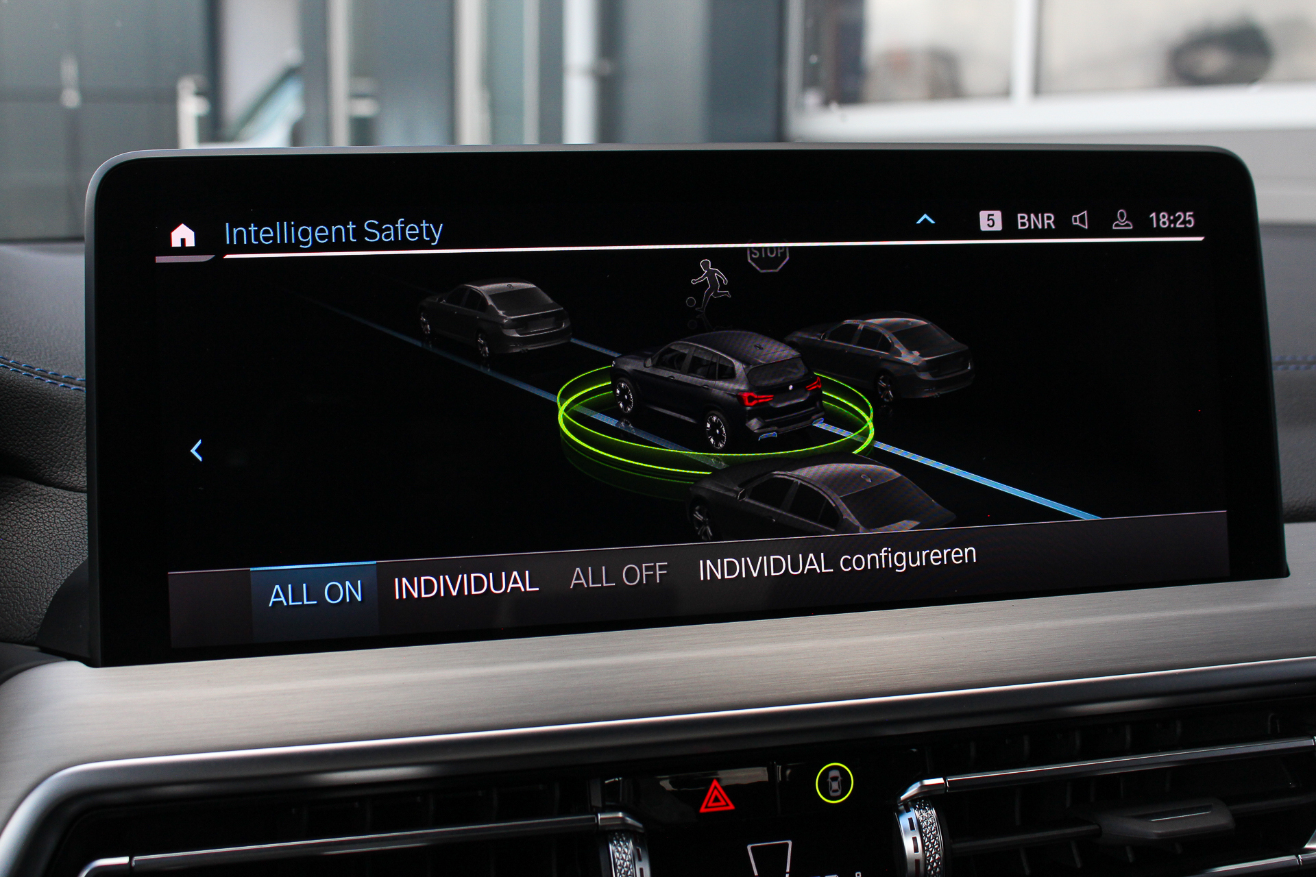 Foto van BMW Ix3