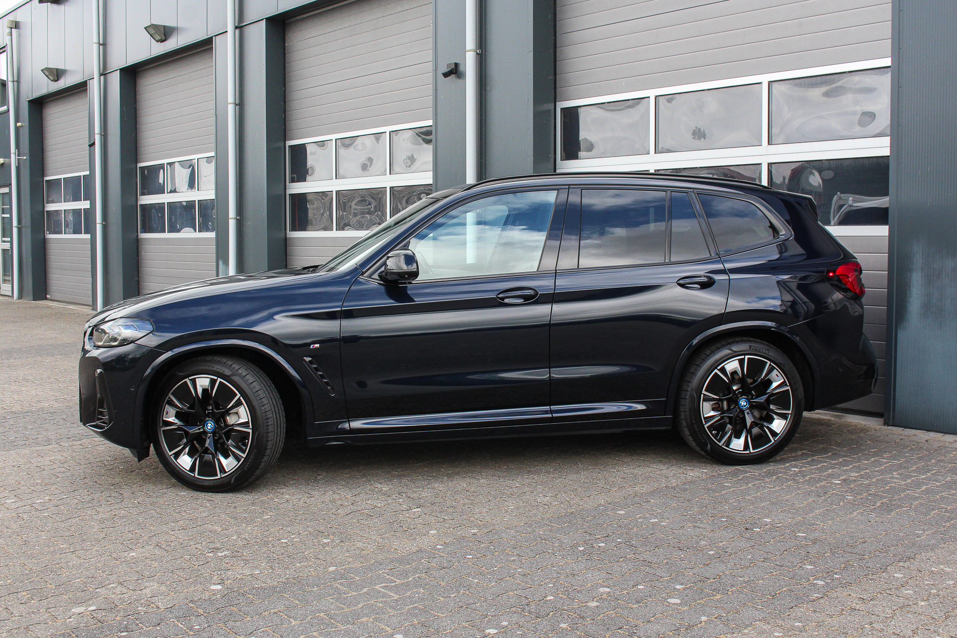 Foto van BMW Ix3