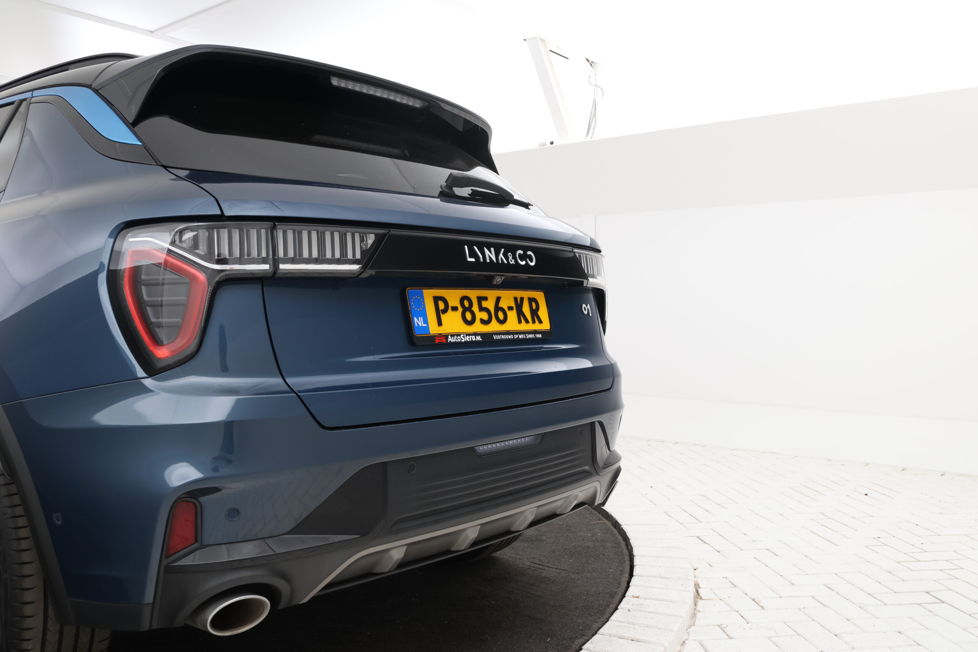 Foto van Lynk&co LYNK & Co 01