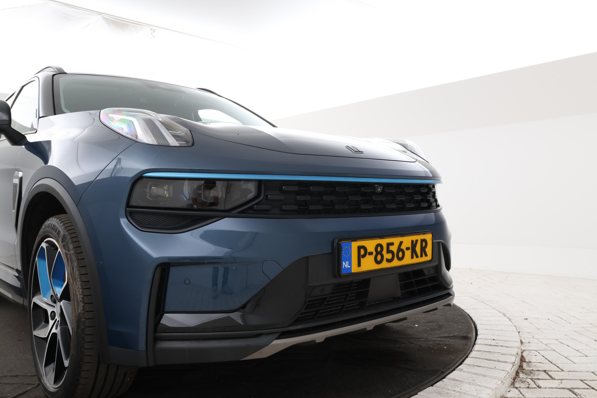 Foto van Lynk&co LYNK & Co 01