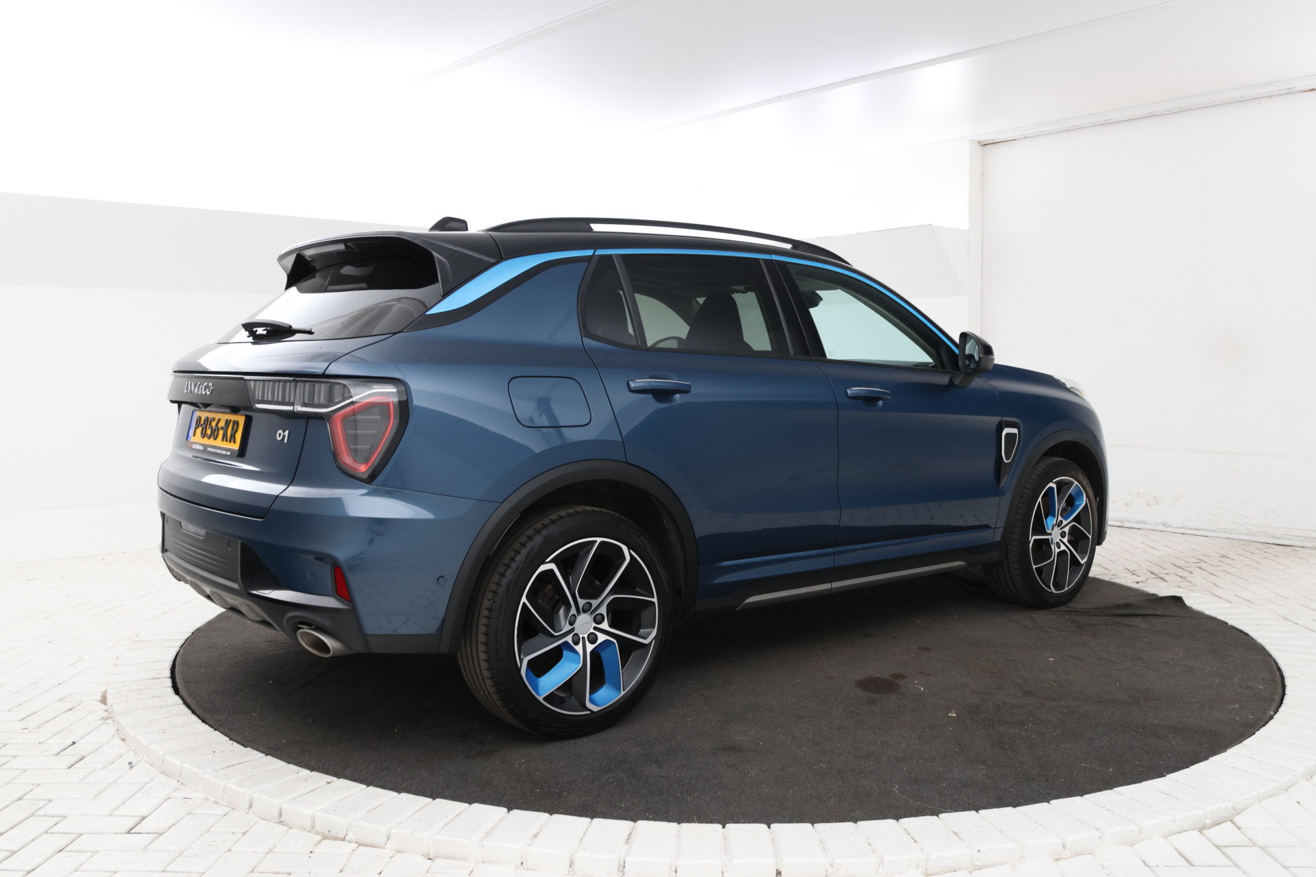 Foto van Lynk&co LYNK & Co 01