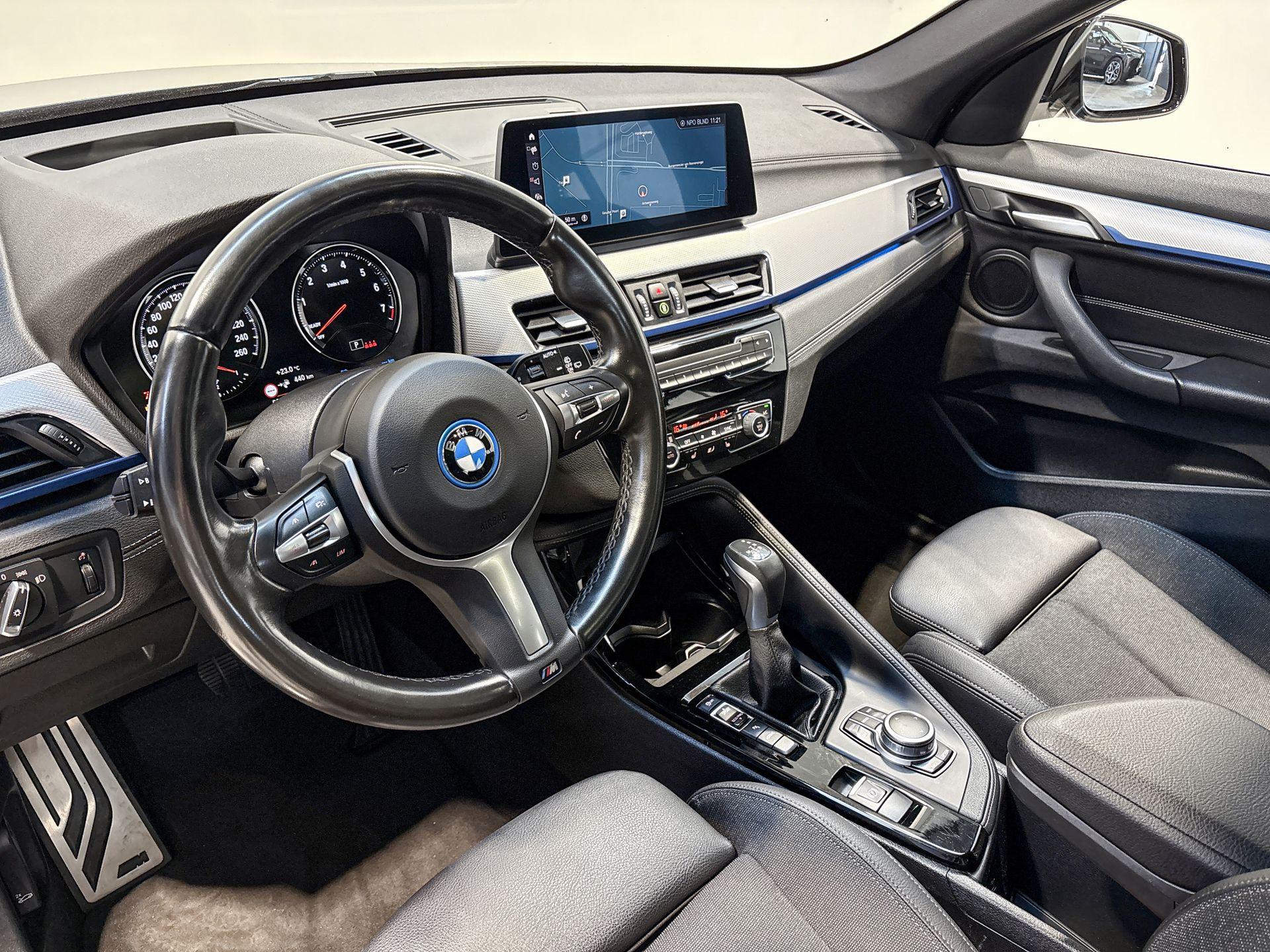 Foto van BMW X1 Xdrive25e