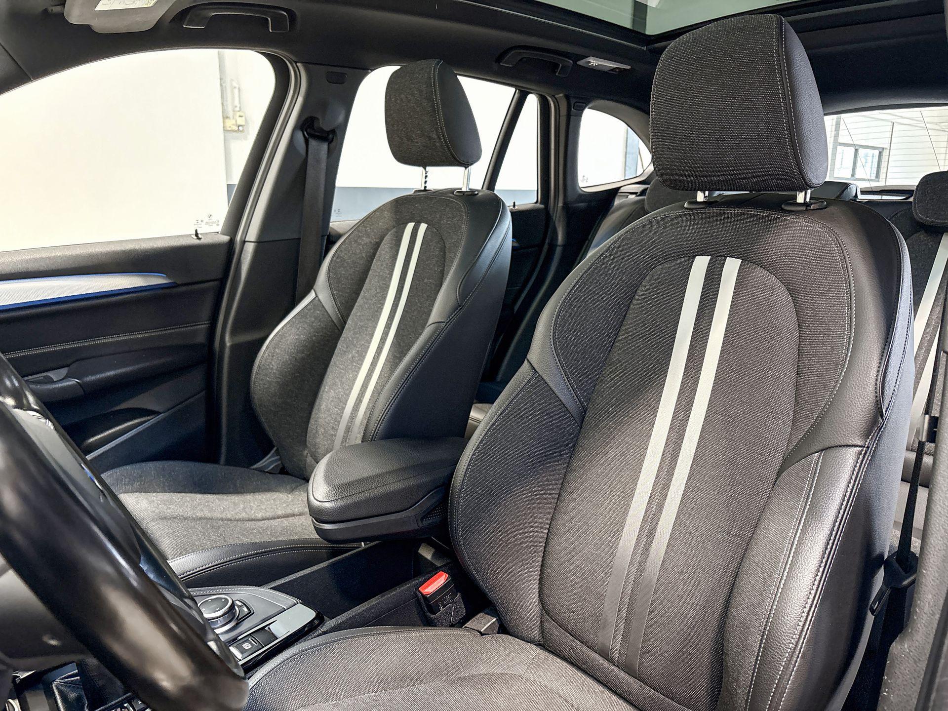 Foto van BMW X1 Xdrive25e