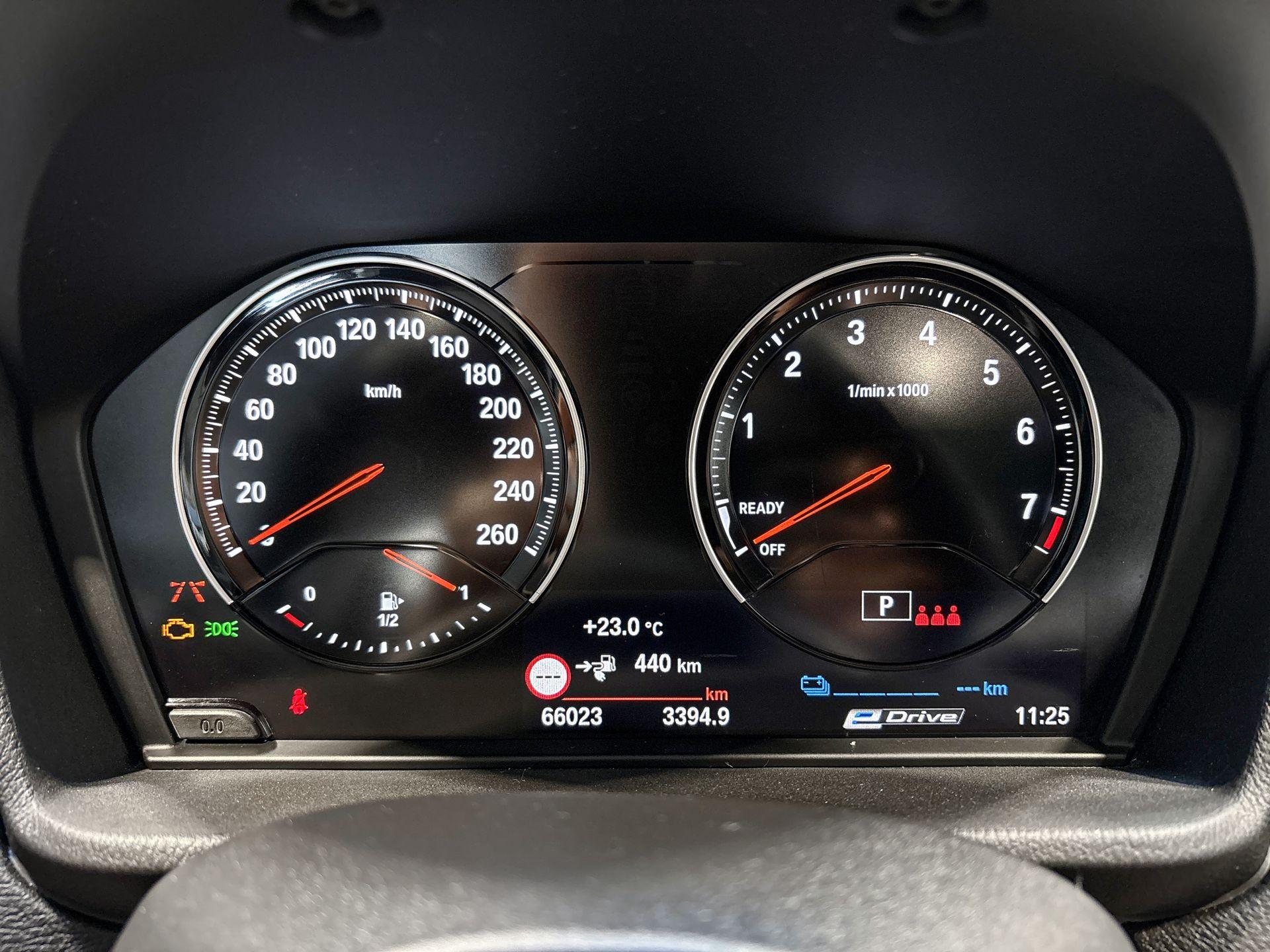 Foto van BMW X1 Xdrive25e