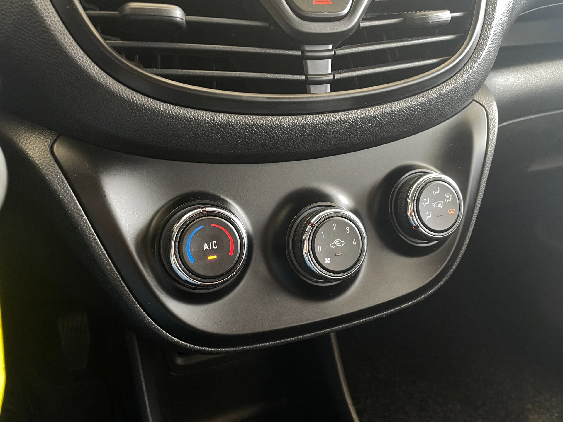 Foto van Opel Karl / Viva