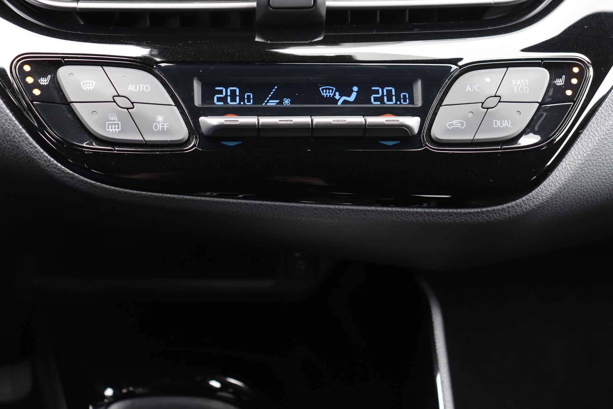 Foto van Toyota Toyota C-hr