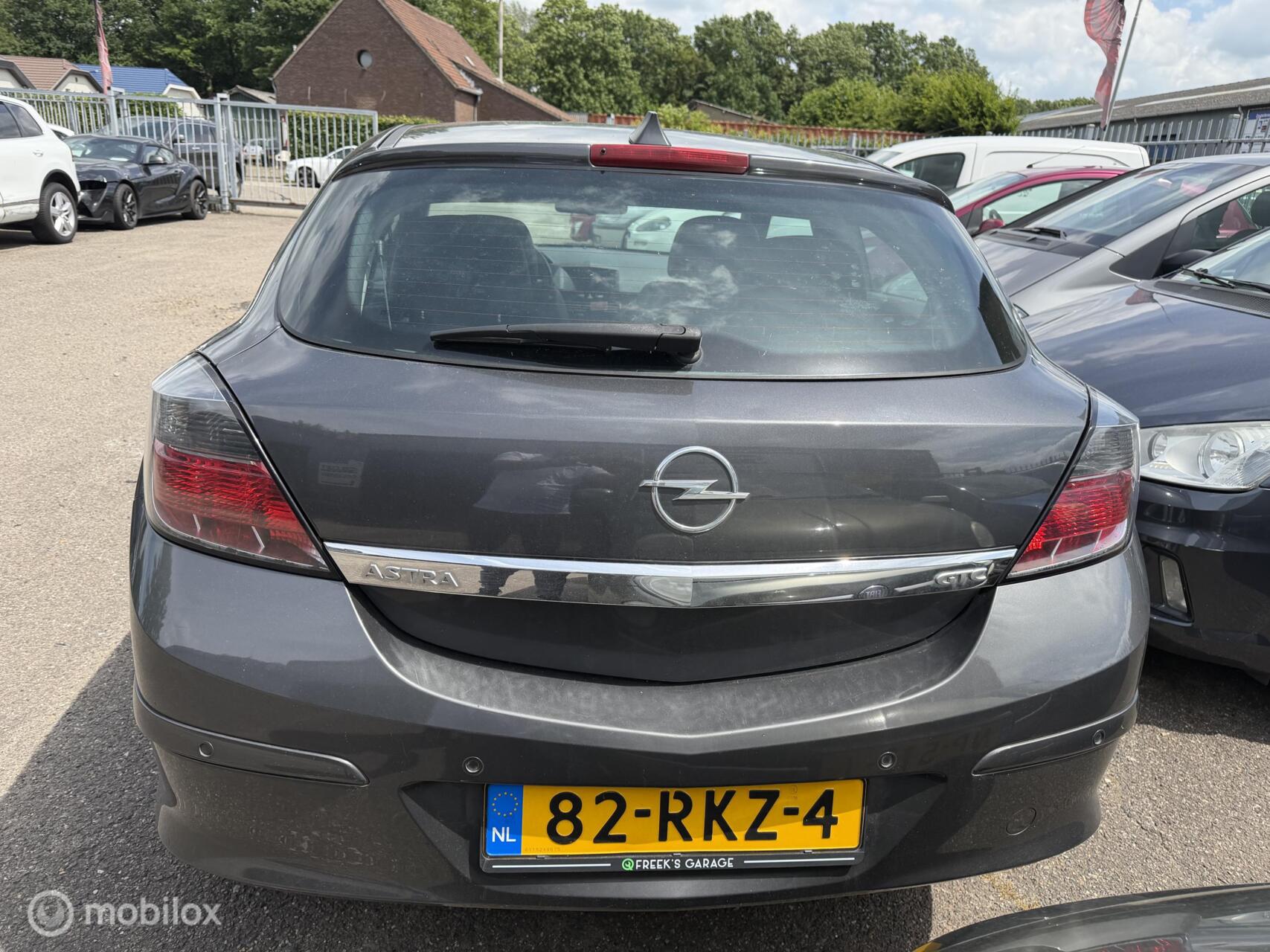 Foto van Opel Astra GTC