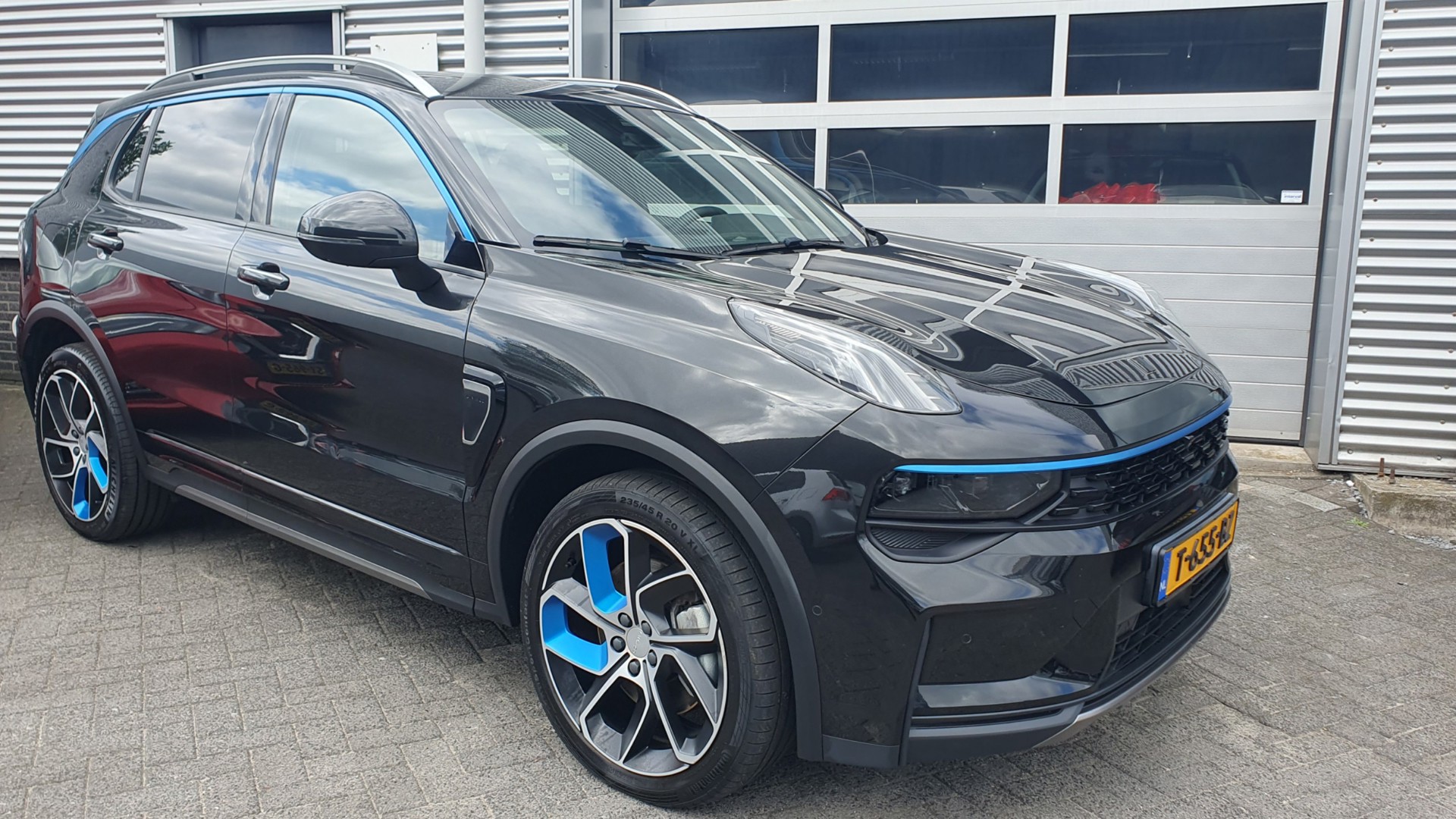 Foto van Lynk&co LYNK & Co 01