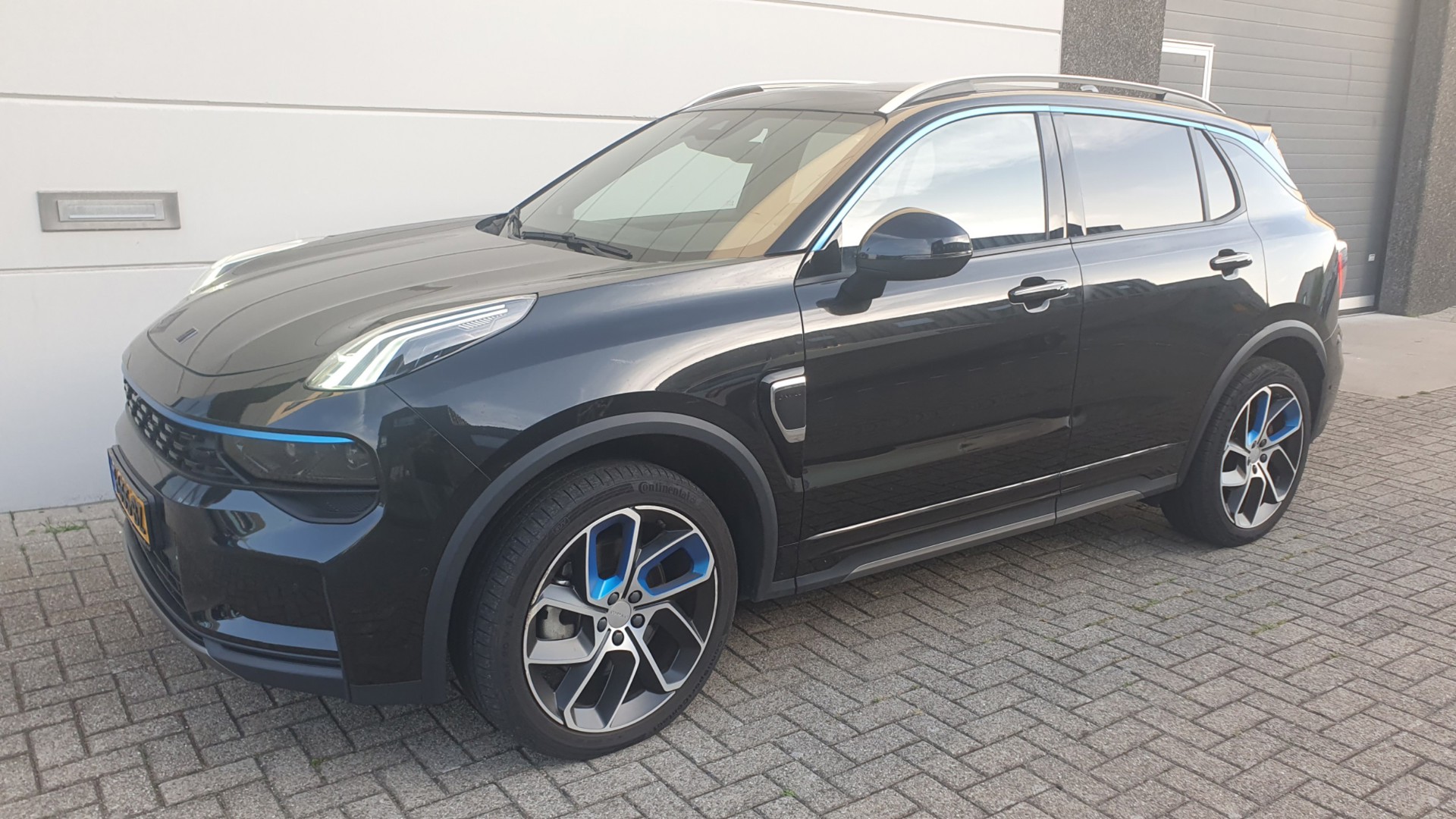 Foto van Lynk&co LYNK & Co 01