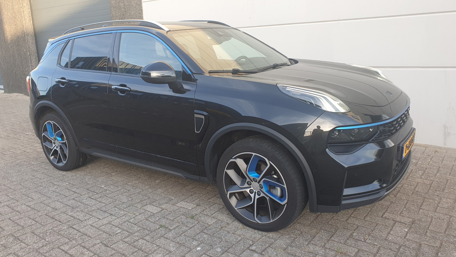 Foto van Lynk&co LYNK & Co 01