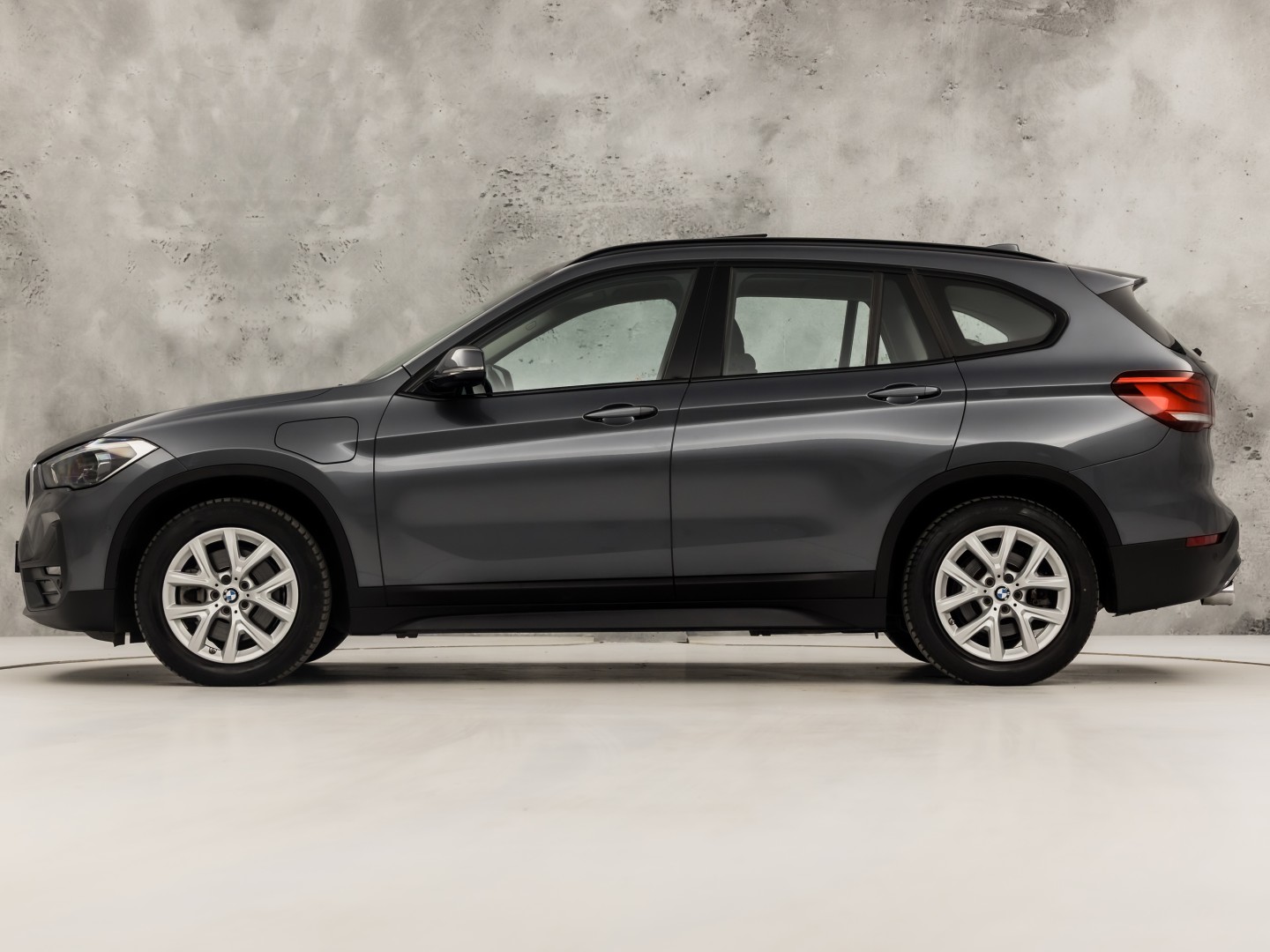 Foto van BMW X1 Xdrive25e