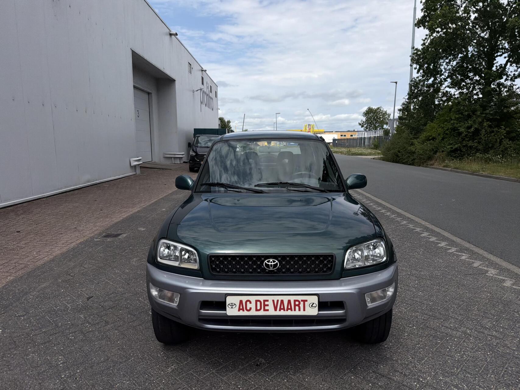 Toyota Toyota Rav4 2.0i Hardtop - 4x4/TREKHAAK/NAP 2000 - voorkant