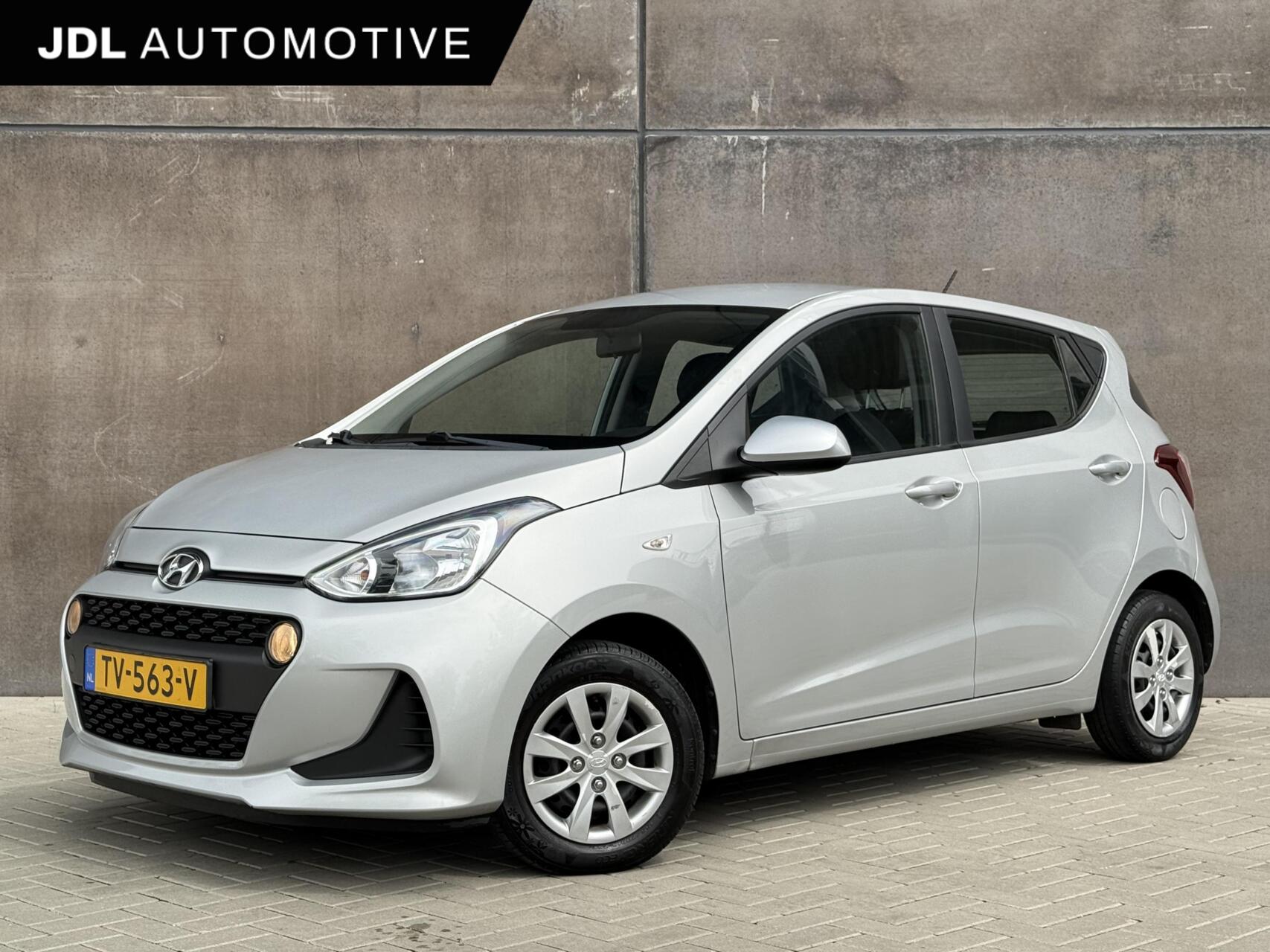 Hyundai I10 1.0i Comfort | Airco | Cruise control | 1ste eigenaar | Dealer onderhouden | 5 Deurs | 2019 - voorkant