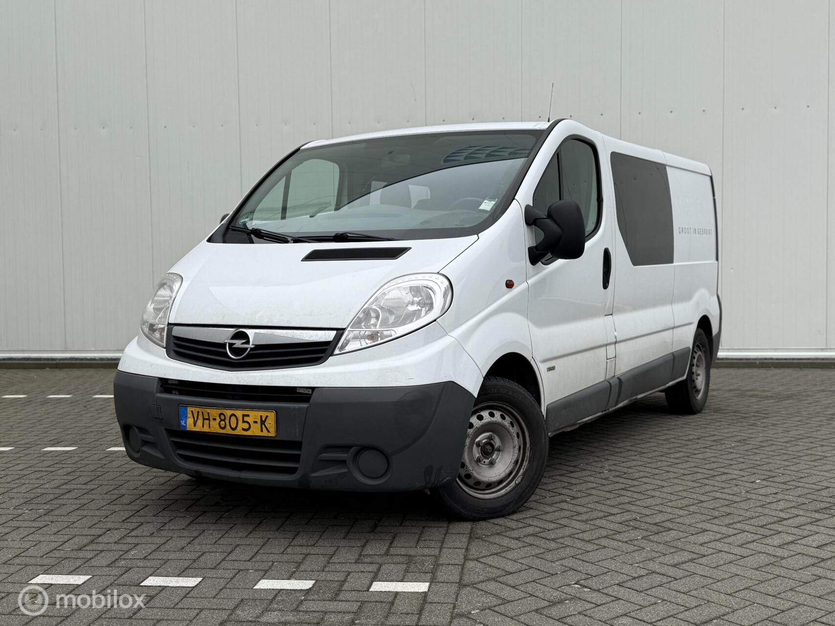 Opel Vivaro 2.0 CDTI L2H1 DC 2014 - voorkant