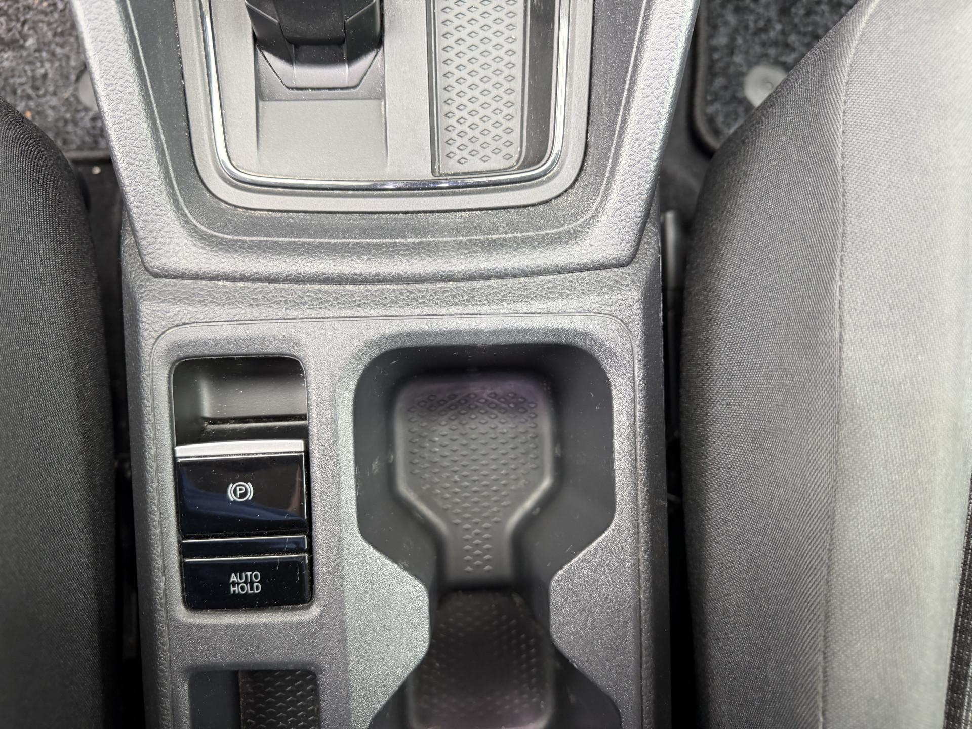 Foto van Volkswagen Caddy Modified Partition Wall