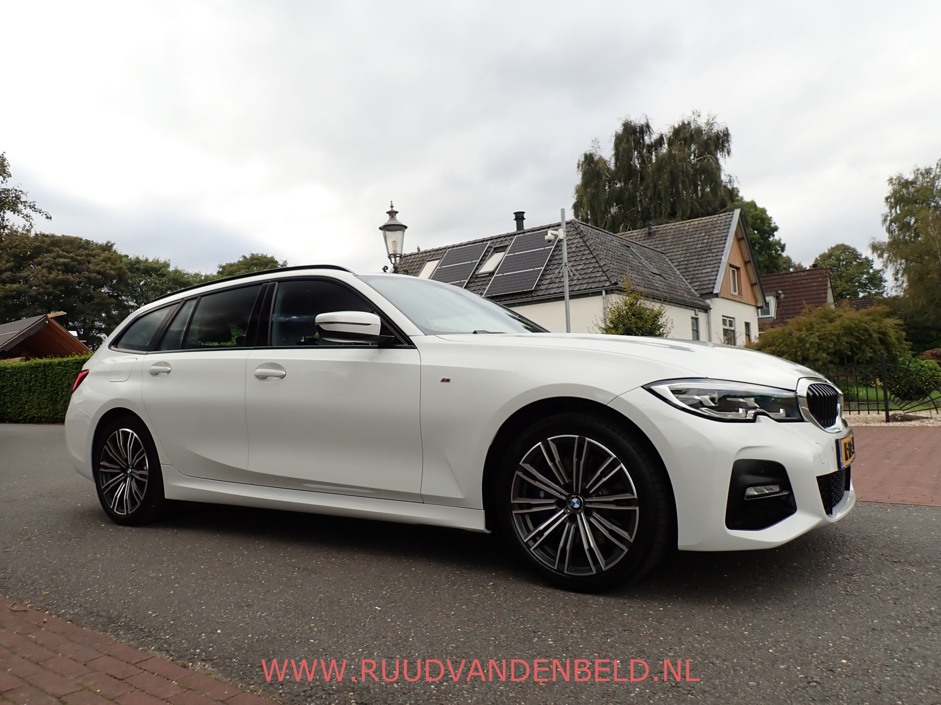 Foto van BMW 330e