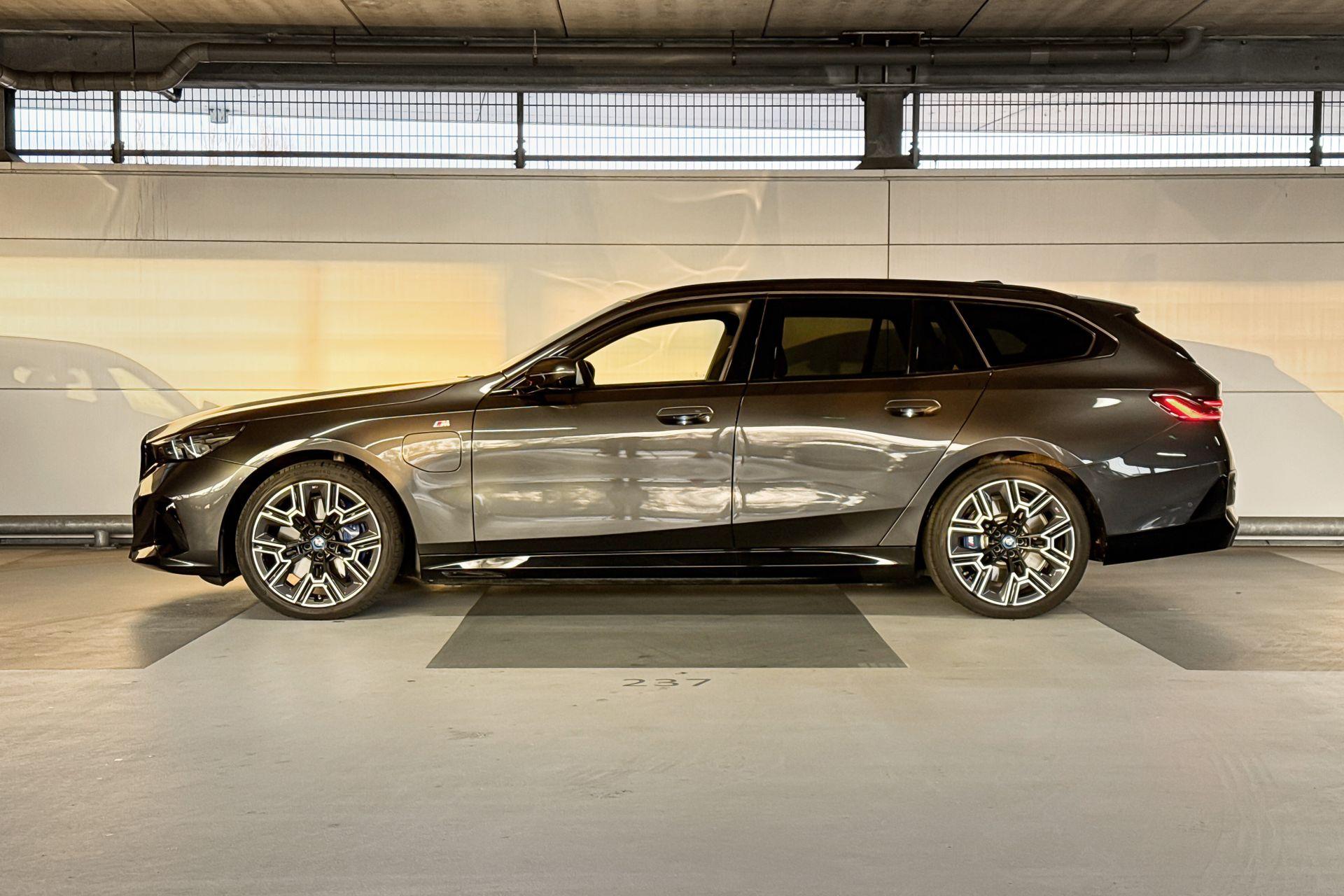 Foto van BMW 550e xDrive