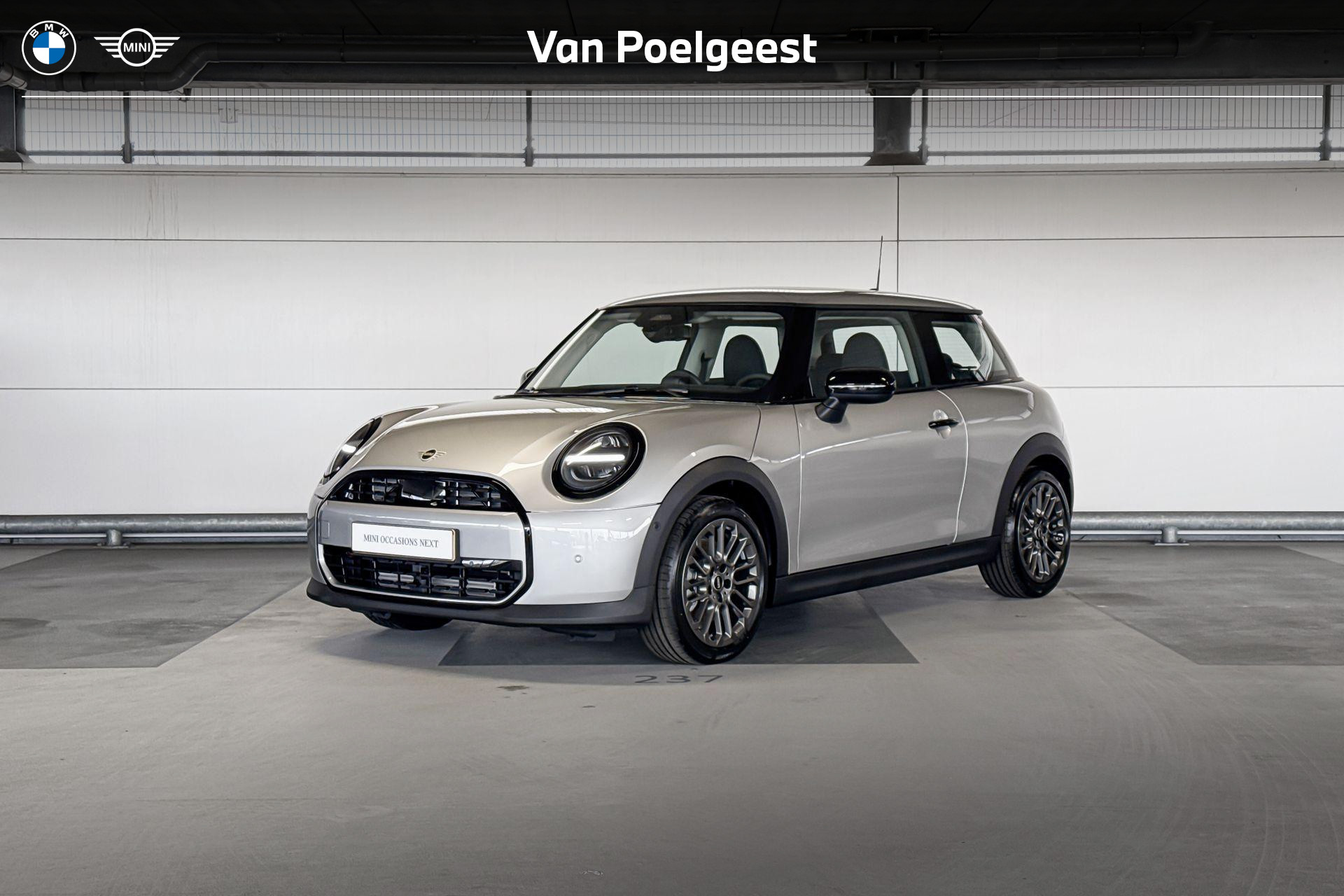 Mini Cooper C Cooper C Essential XS 2025 - voorkant