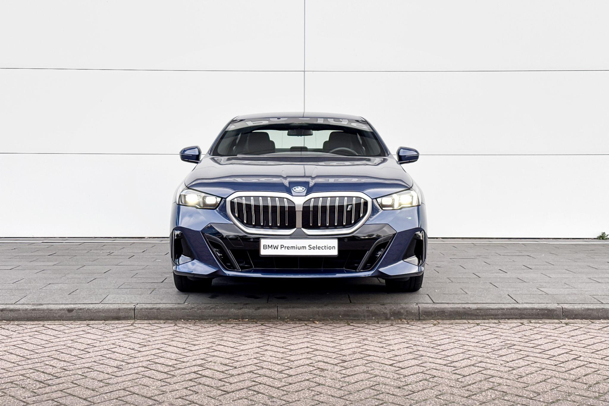 Foto van BMW I5 Edrive40