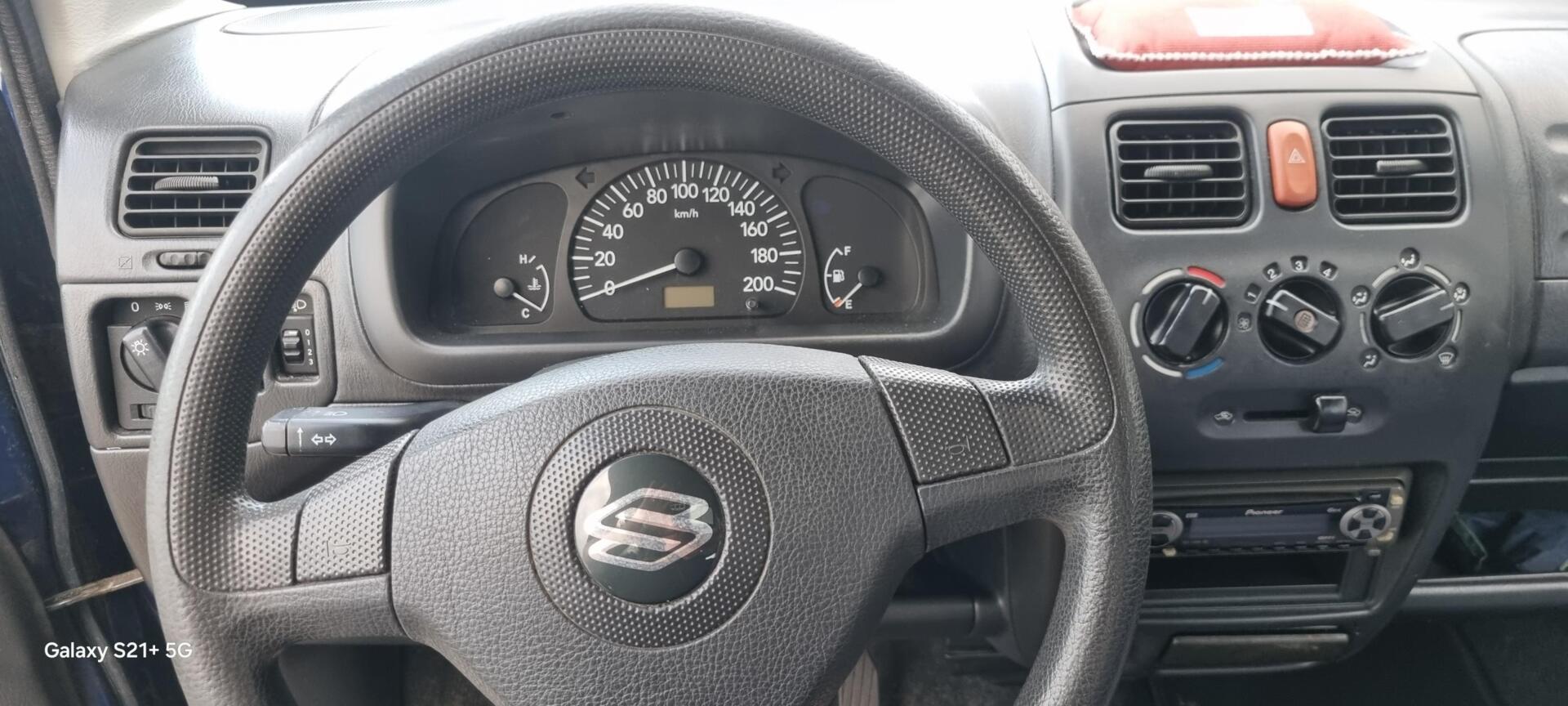Foto van Suzuki Wagon R