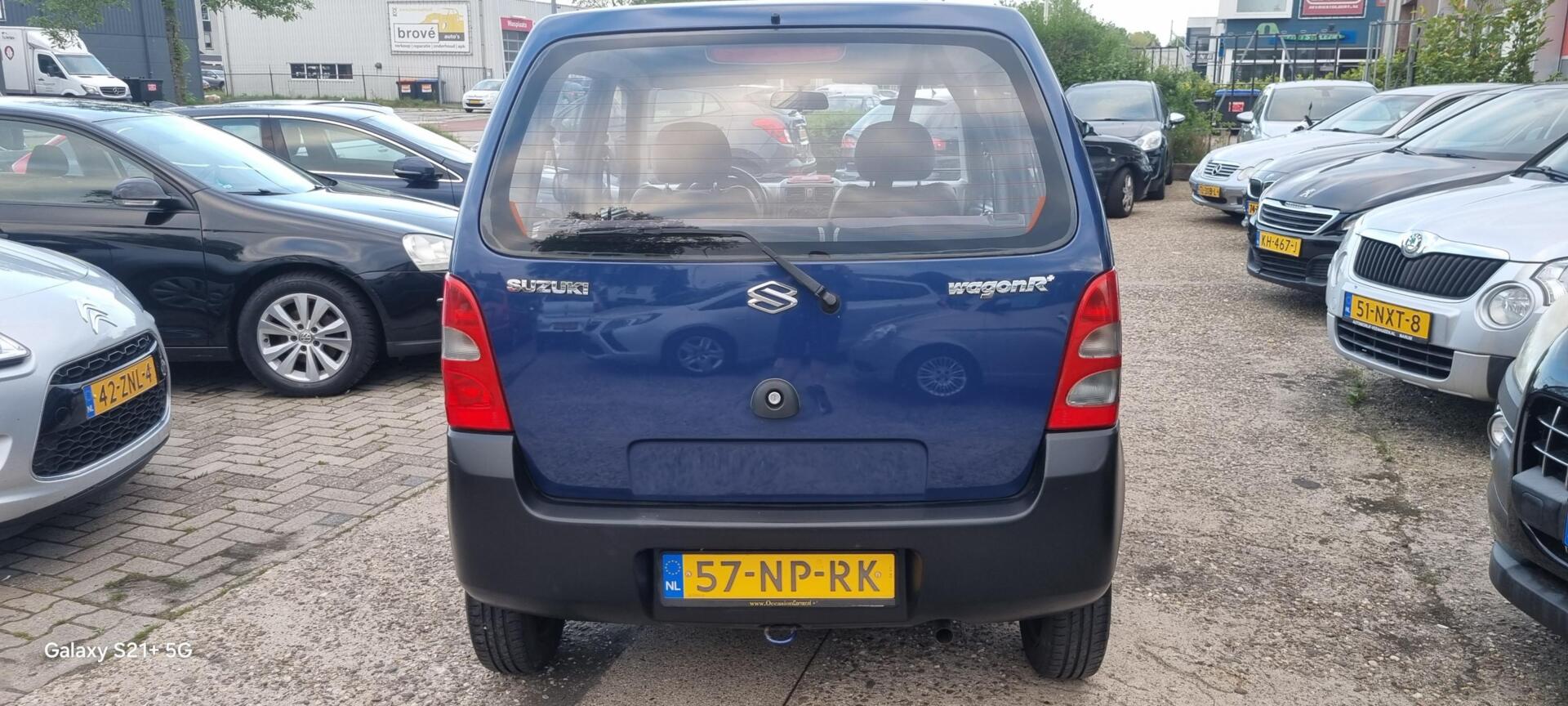 Foto van Suzuki Wagon R