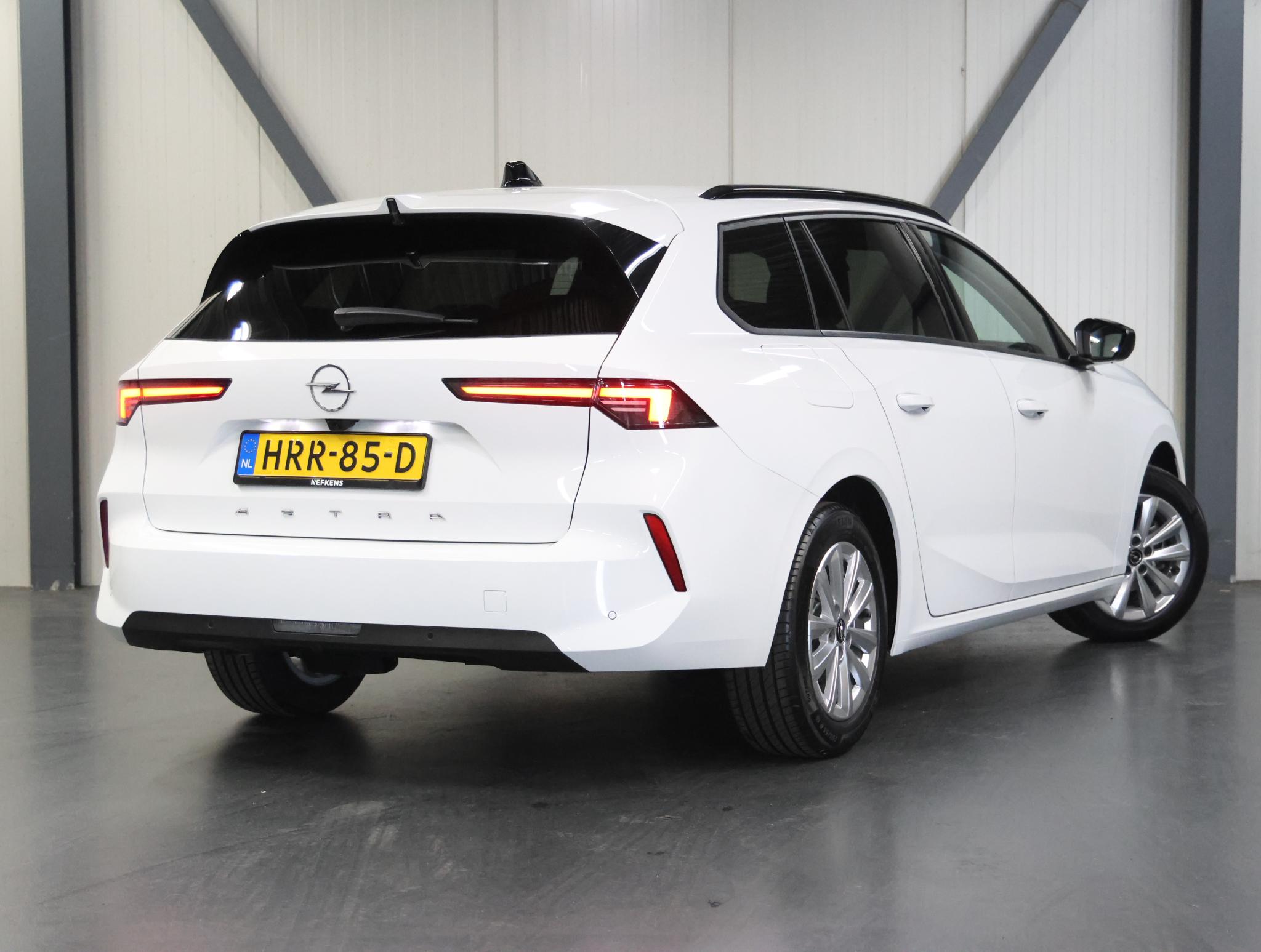 Foto van Opel Astra Sports Tourer