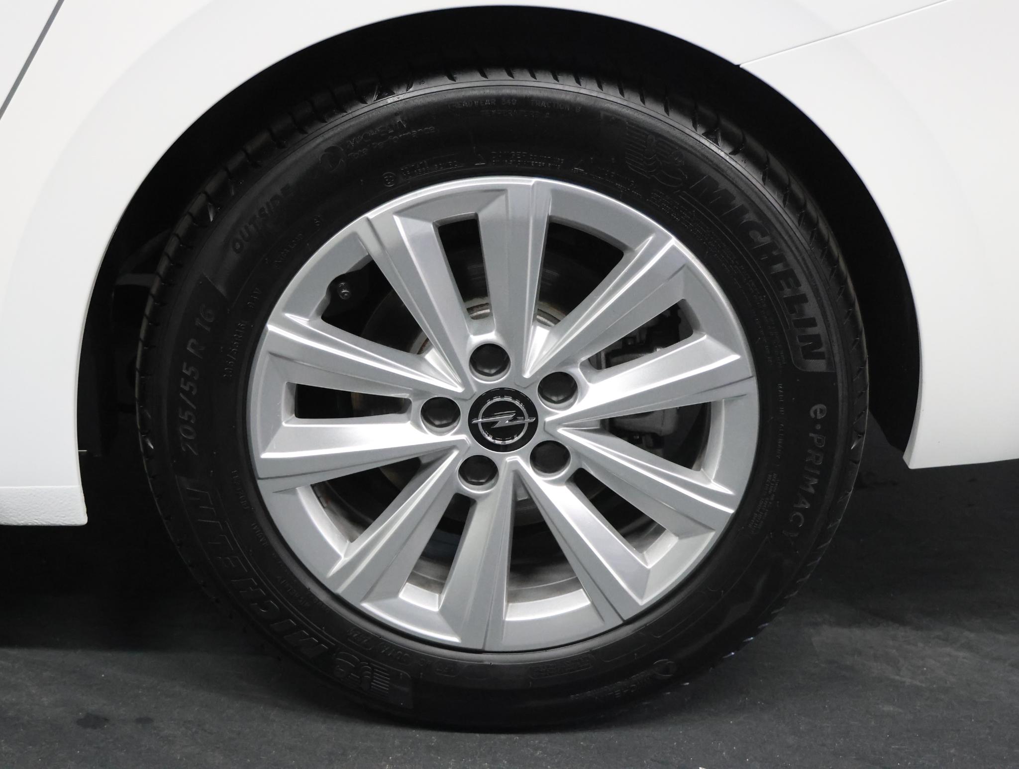 Foto van Opel Astra Sports Tourer