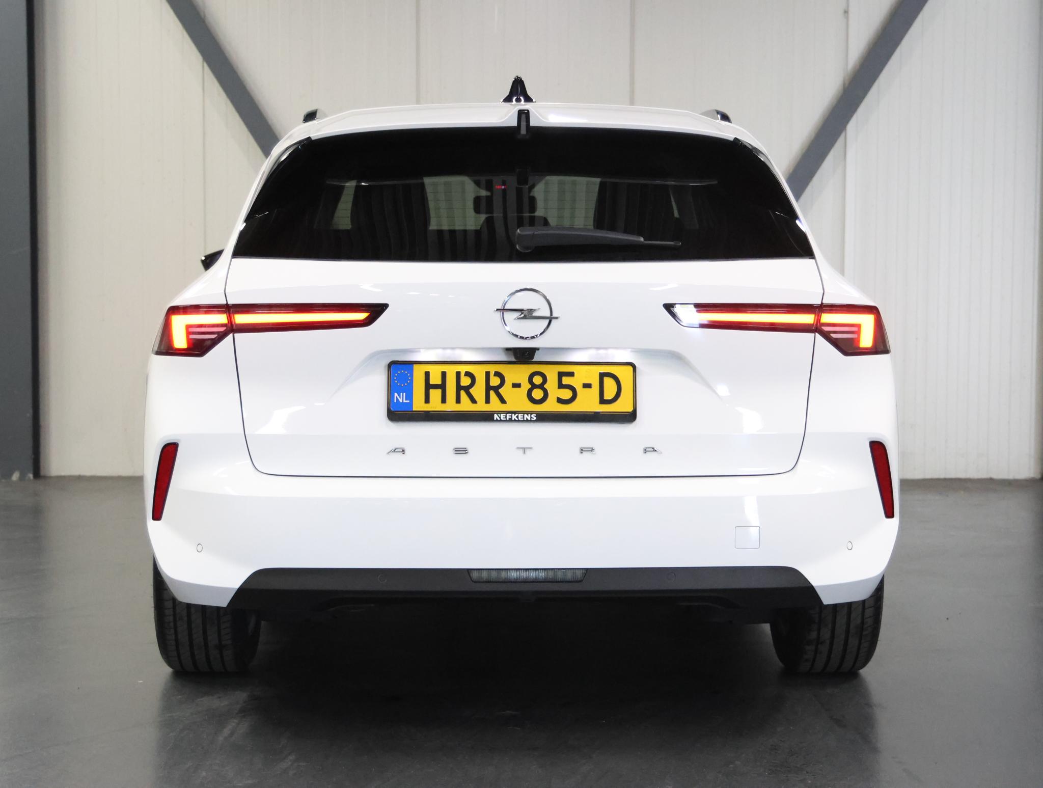 Foto van Opel Astra Sports Tourer