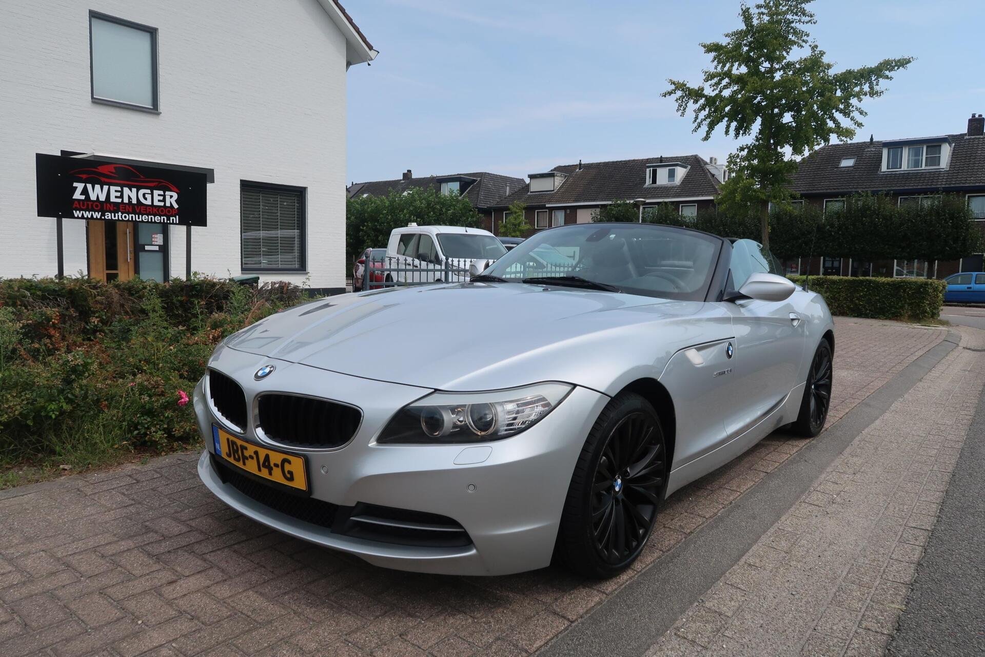 BMW Z4 Roadster sDrive28i Aut 245PK|CARPLAY|NAVIGATIE|CAMERA|BLUETOOTH|AIRCO|LEDER|PDC|XENON|ZEER MOOI 2012 - voorkant