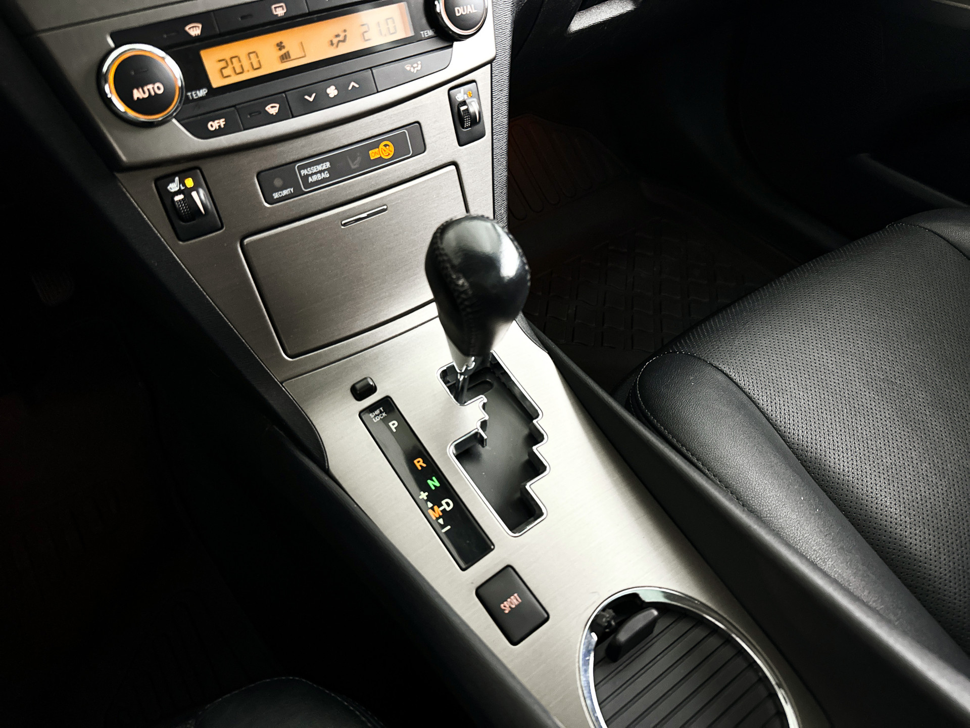 Foto van Toyota Toyota Avensis