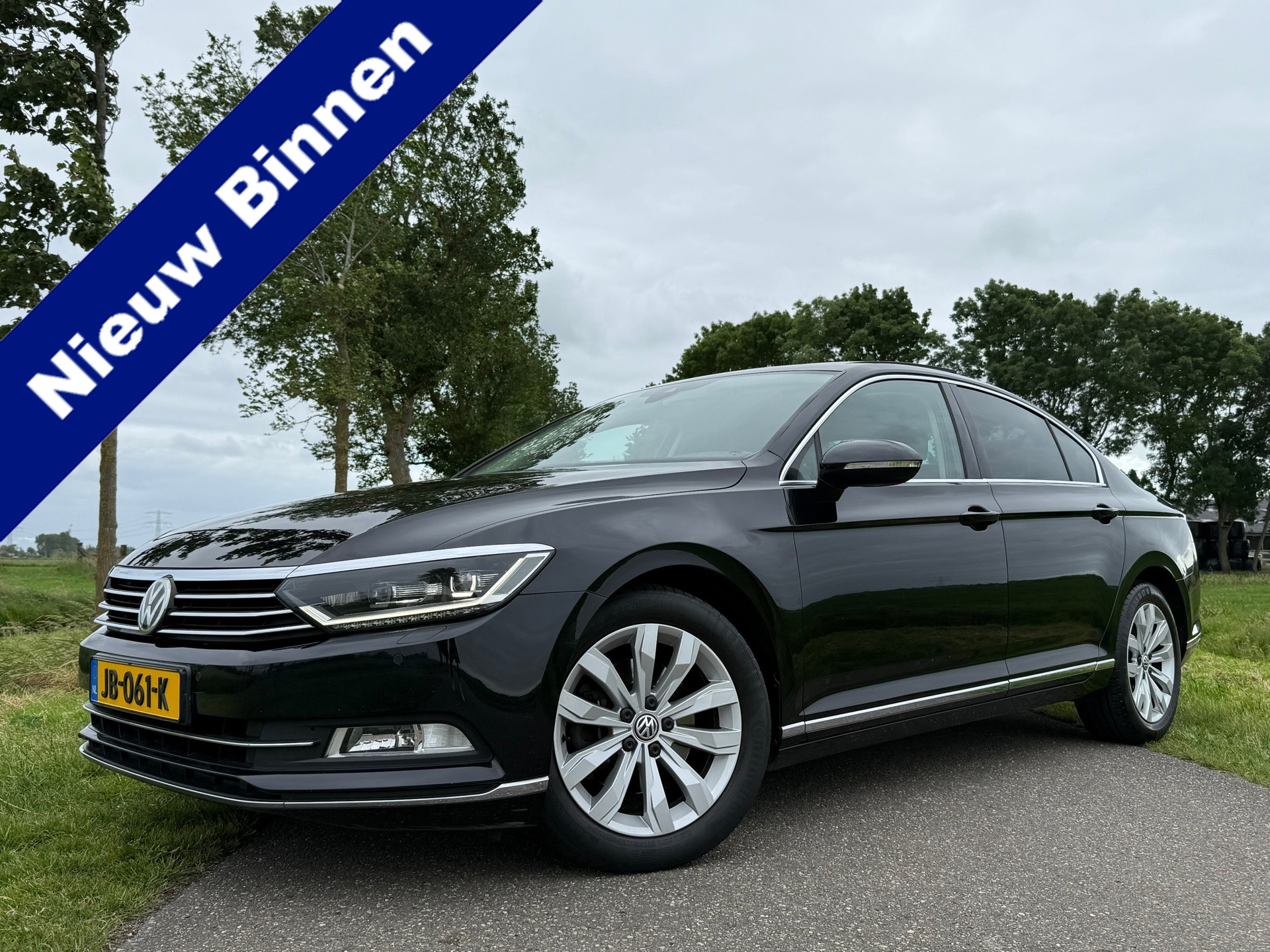 Volkswagen Passat 1.8 TSI Highline Automaat | Panoramadak | Apple CarPlay-Android Auto | Camera | Leder/Alcantara | Clima | PDC | 2016 - voorkant