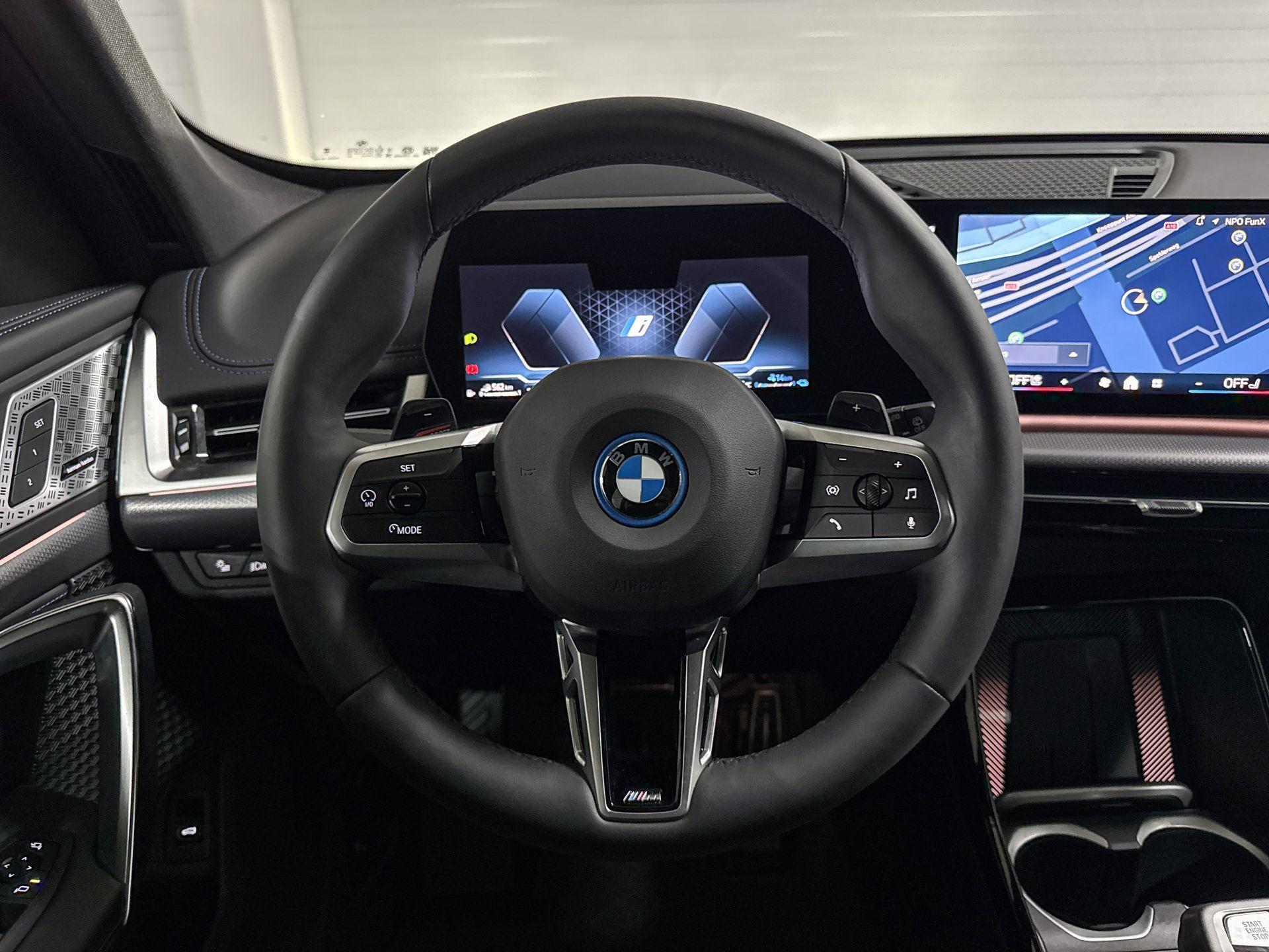 Foto van BMW X1 Xdrive30e