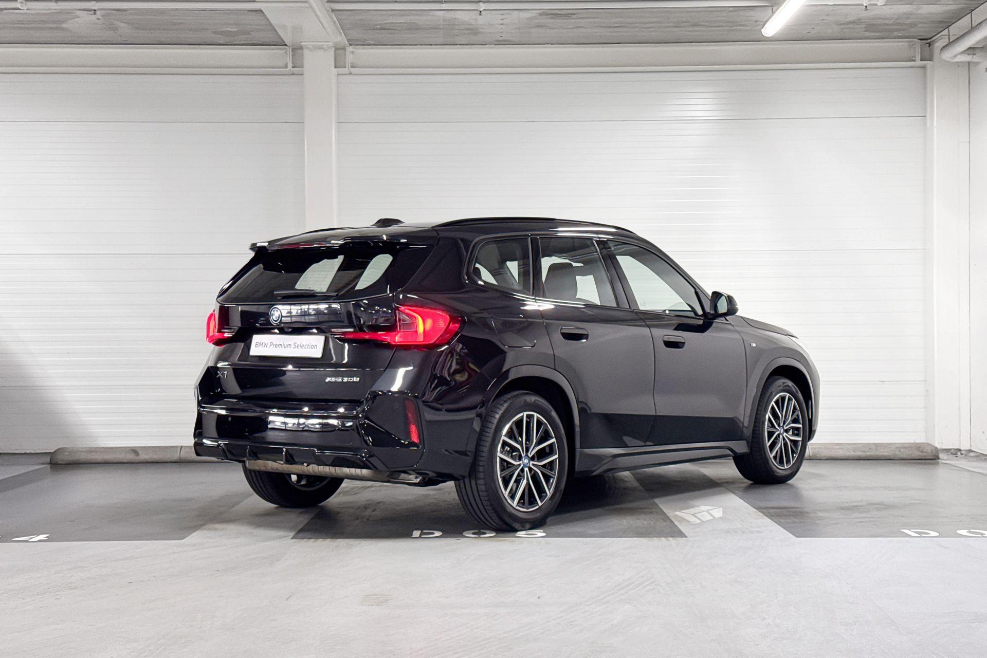 Foto van BMW X1 Xdrive30e