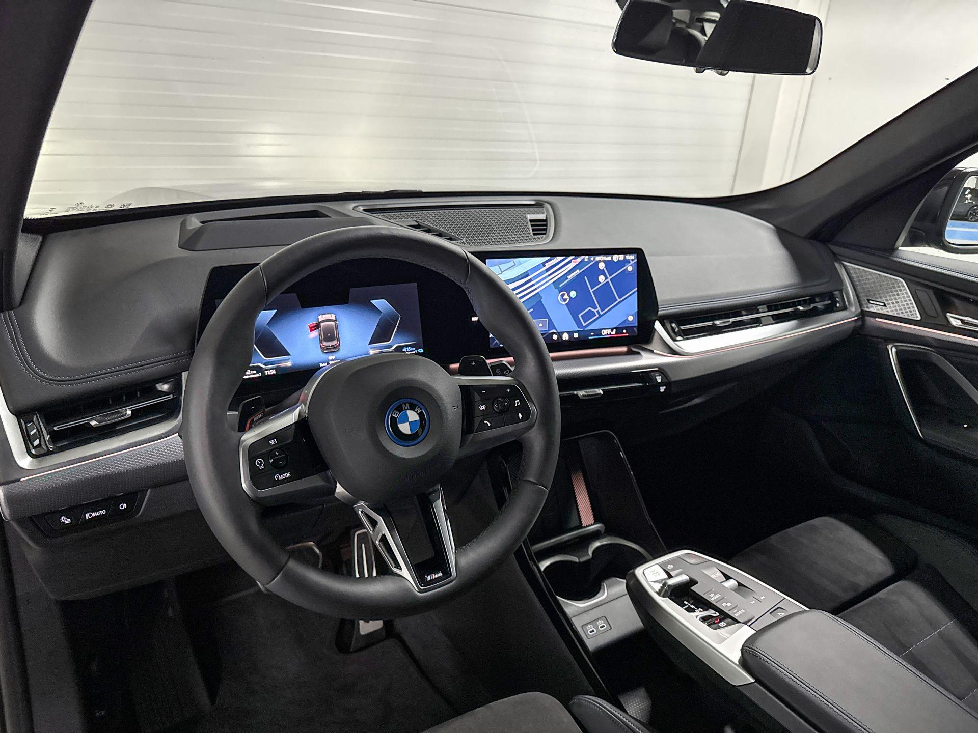 Foto van BMW X1 Xdrive30e