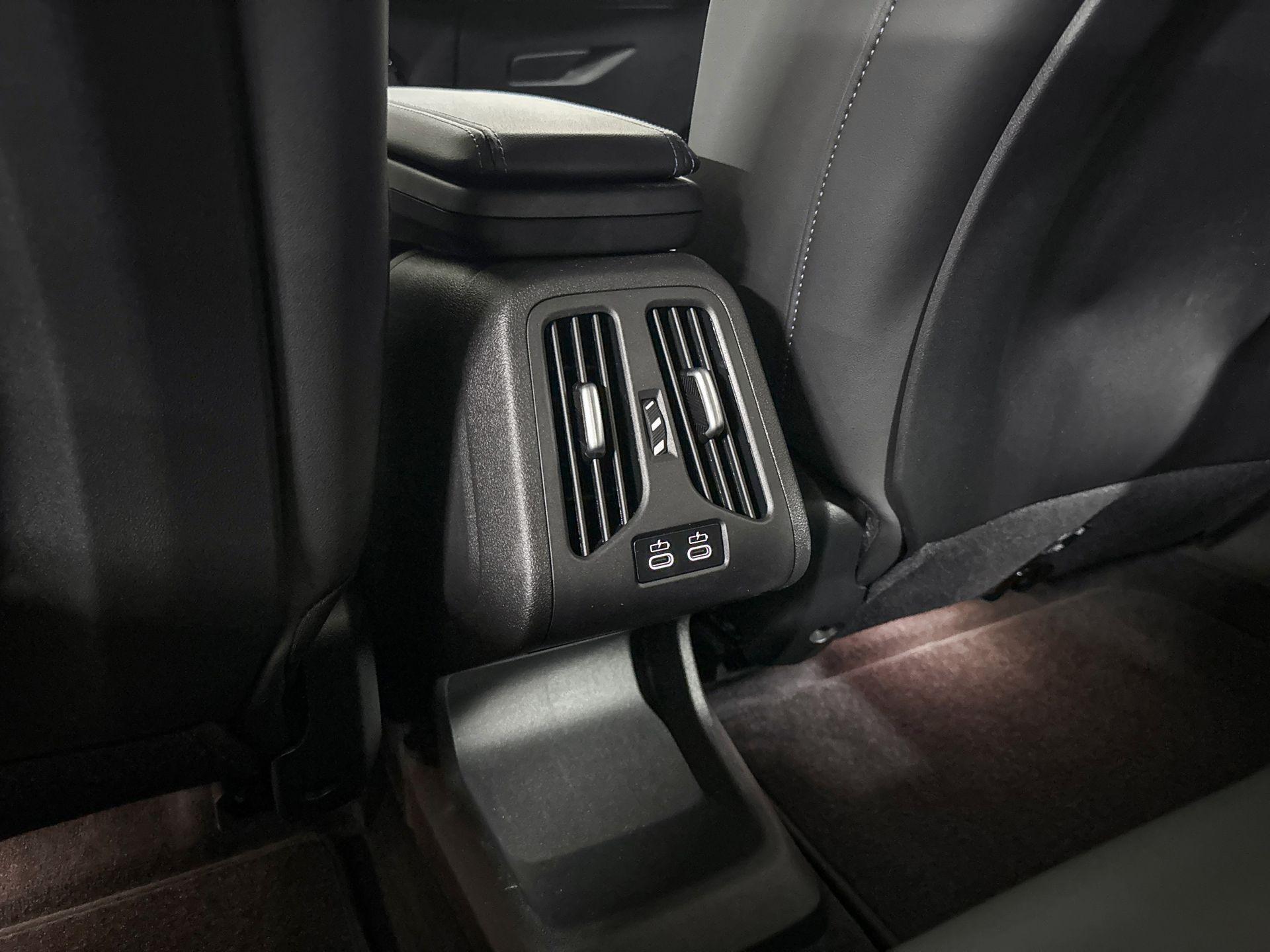 Foto van BMW X1 Xdrive30e
