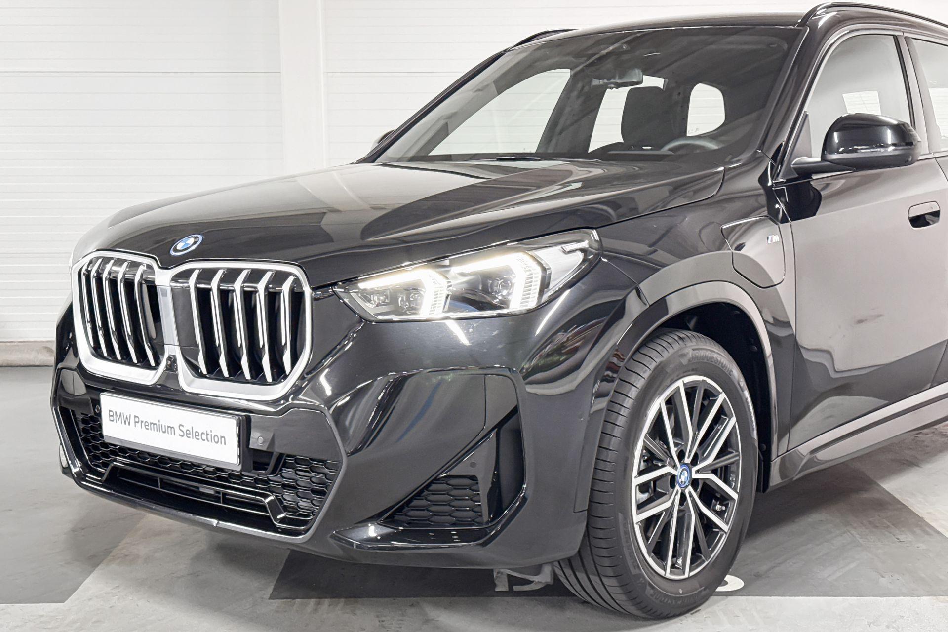 Foto van BMW X1 Xdrive30e