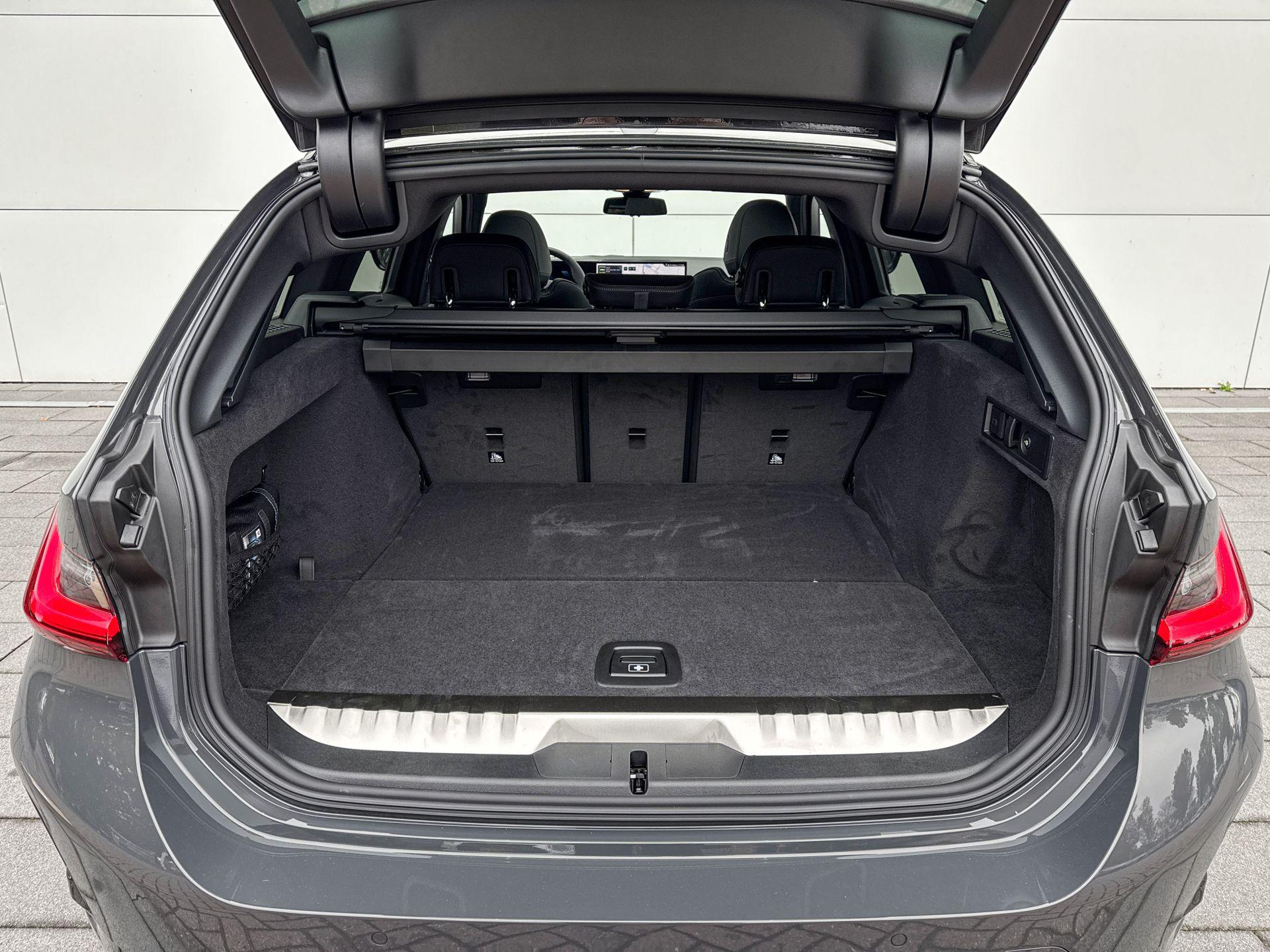 Foto van BMW 330e
