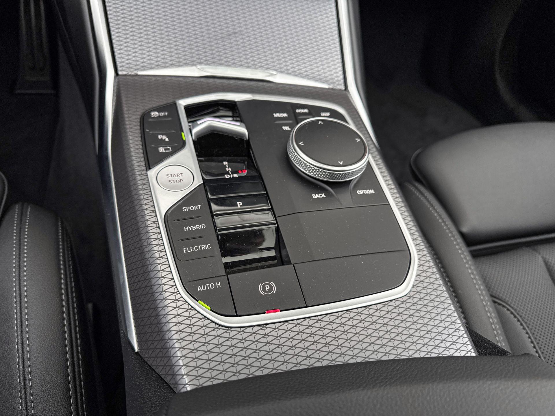 Foto van BMW 330e