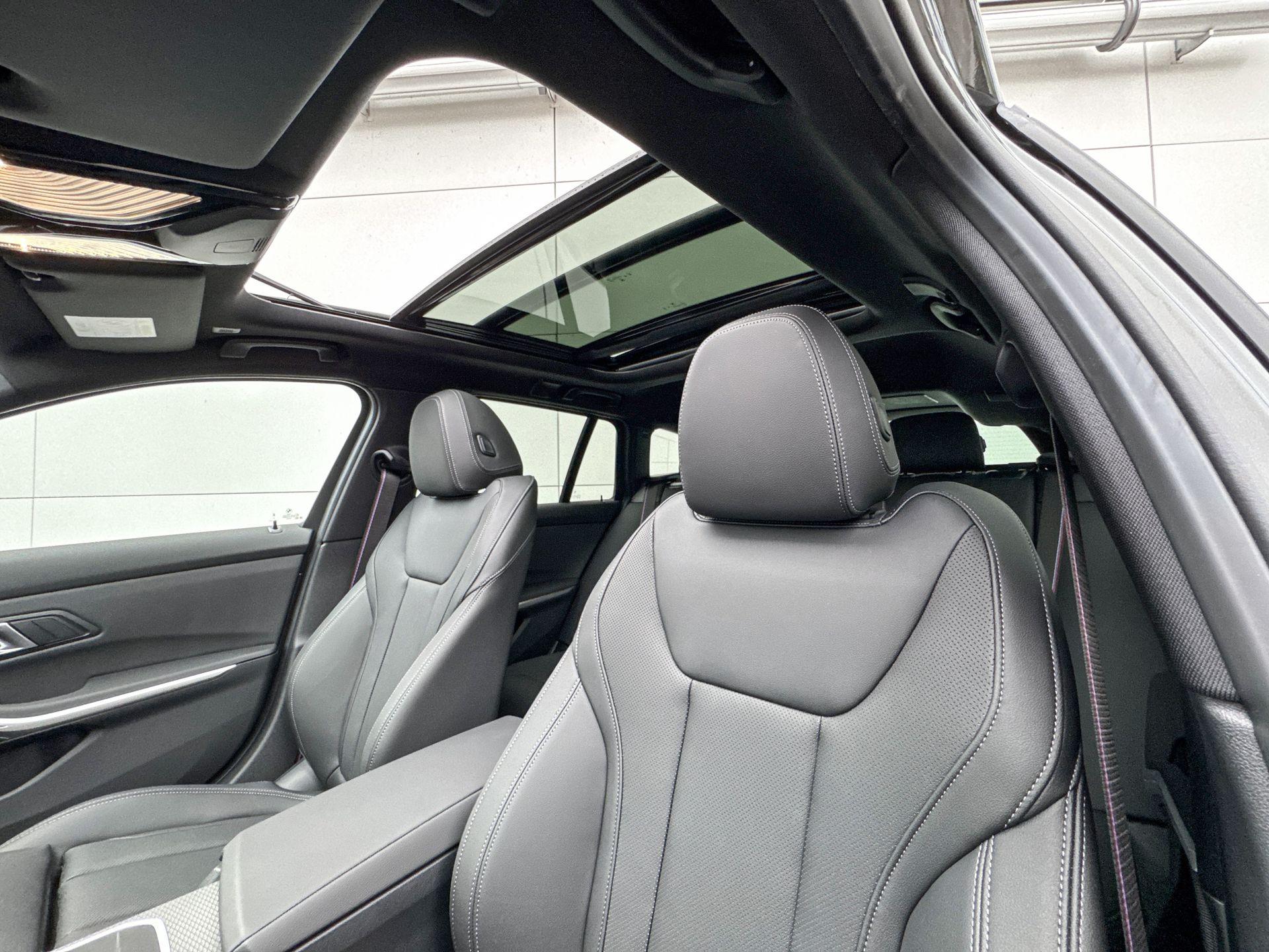 Foto van BMW 330e
