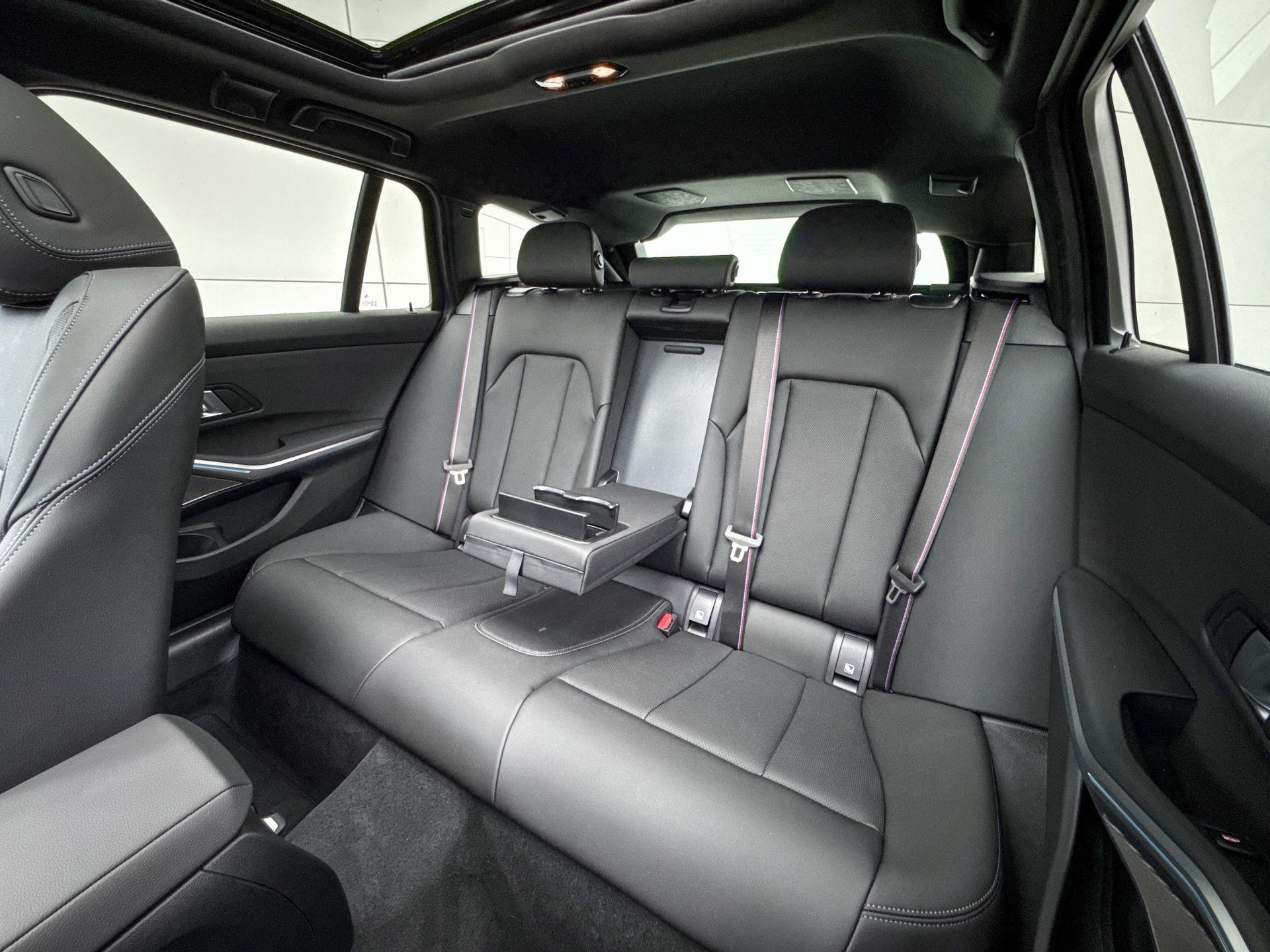 Foto van BMW 330e