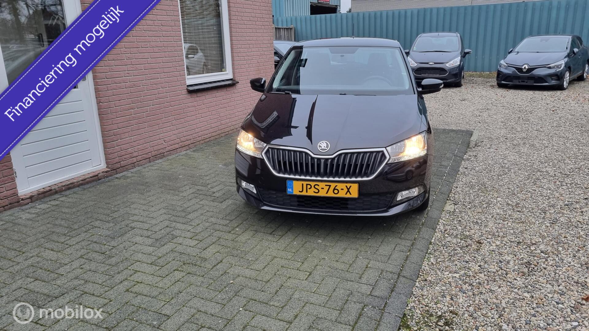 Skoda Fabia 1.0 Active ,Airco , Bluetooth, Sloelverwarming 2019 - voorkant