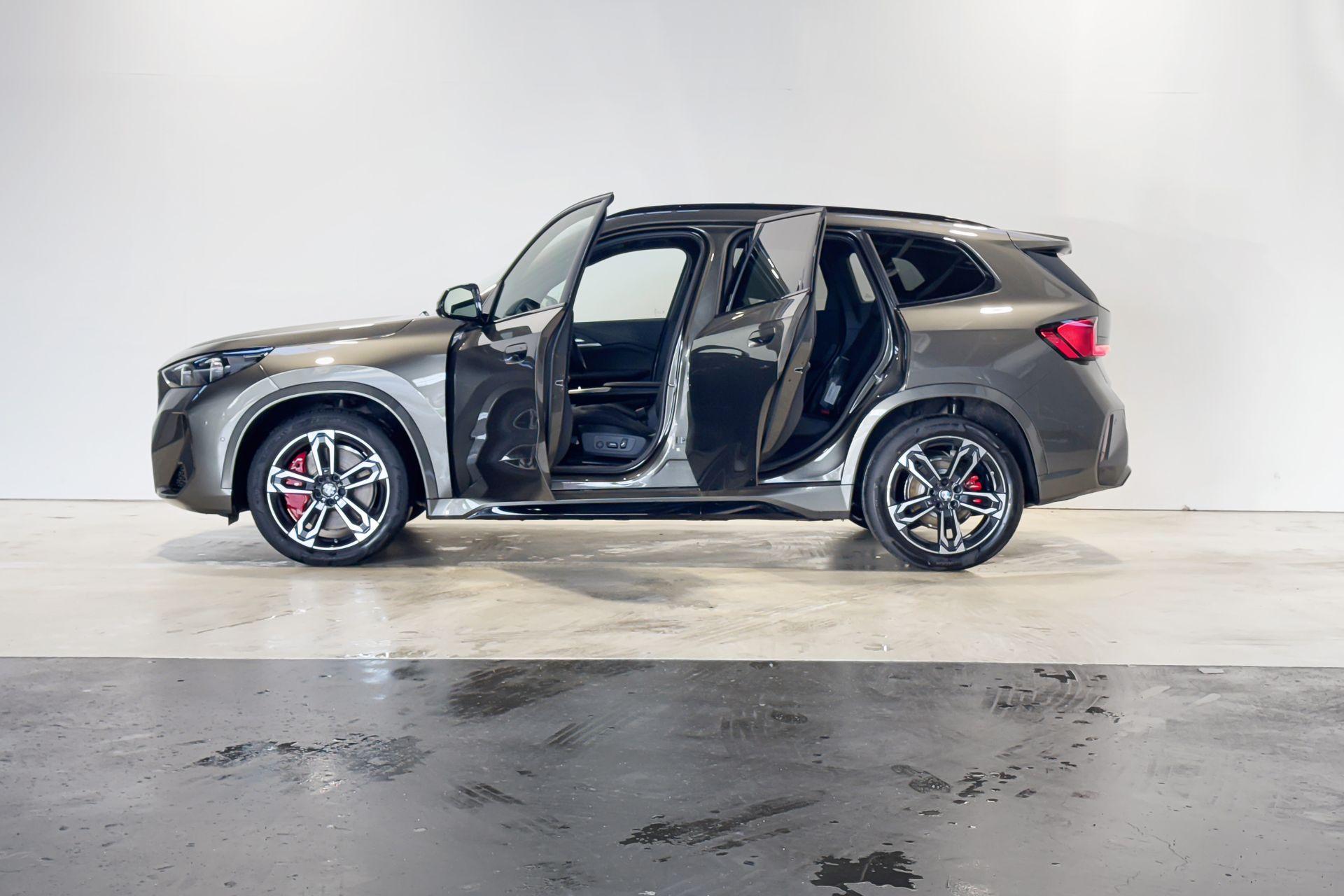 Foto van BMW Ix1 Edrive20