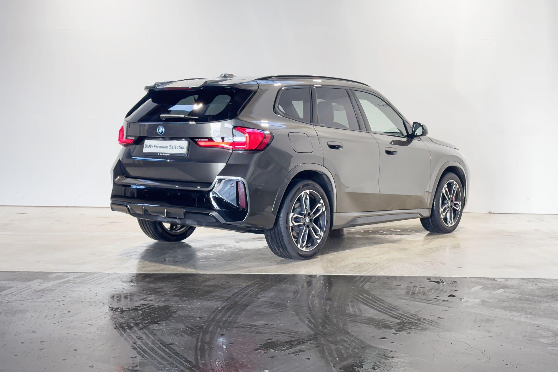 Foto van BMW Ix1 Edrive20