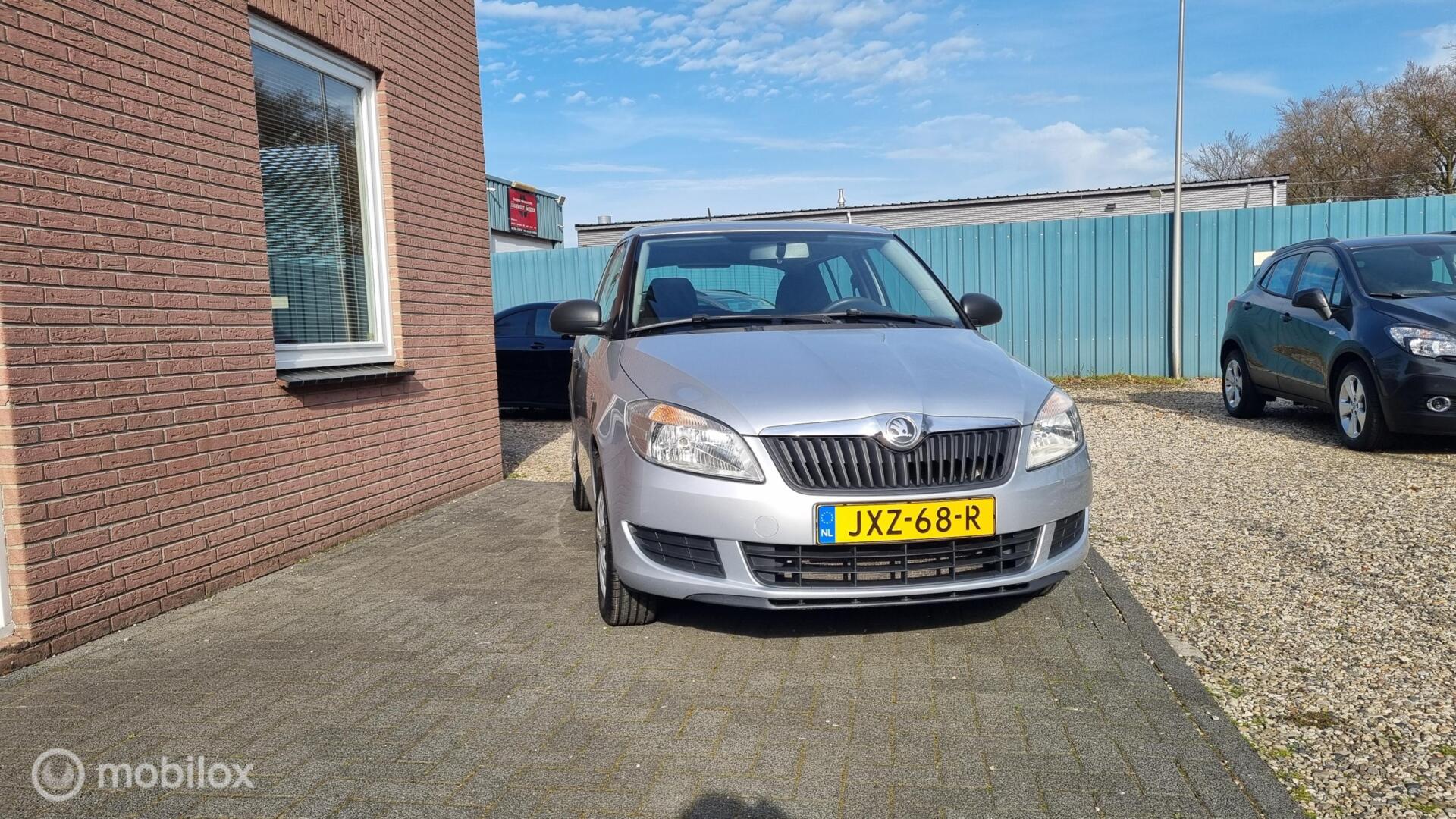 Skoda Fabia 1.2 TSI Sprint 5 drs , airco , centraal . 2014 - voorkant