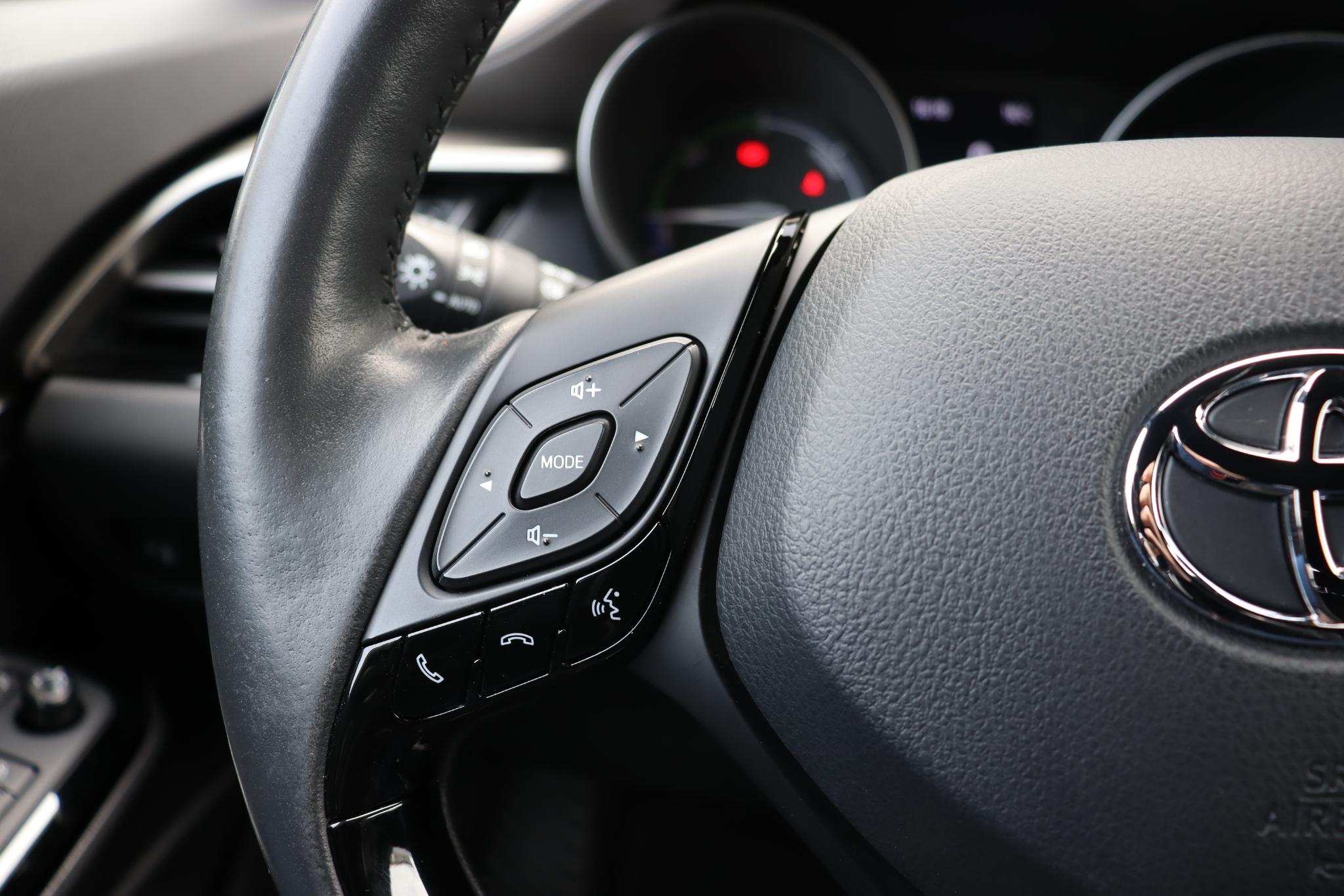 Foto van Toyota C-hr